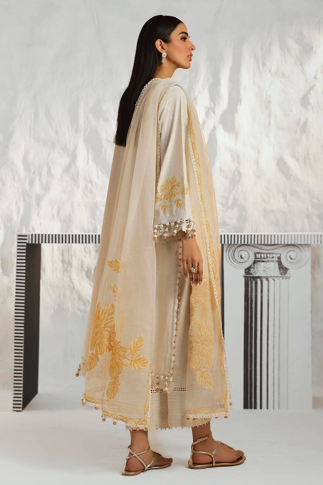 Sana Safinaz | Muzlin Summer 24 | 011B-CT - Pakistani Designer Dress - by Sana Safinaz | Type: Luxury - 100% Original at Saira Sultan