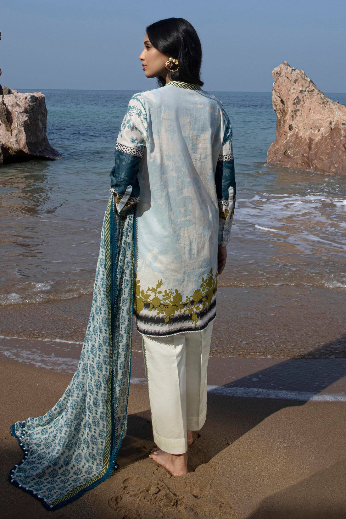 Sana Safinaz | Mahay Spring 24 | H241-015A-2I - Pakistani Designer Dress - by Sana Safinaz | Type: Luxury - 100% Original at Saira Sultan