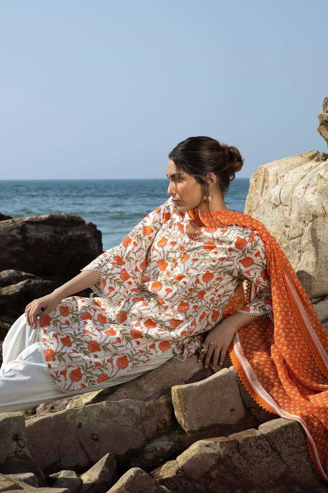 Sana Safinaz | Mahay Spring 24 | H241-002B-2BI - Pakistani Designer Dress - by Sana Safinaz | Type: Luxury - 100% Original at Saira Sultan