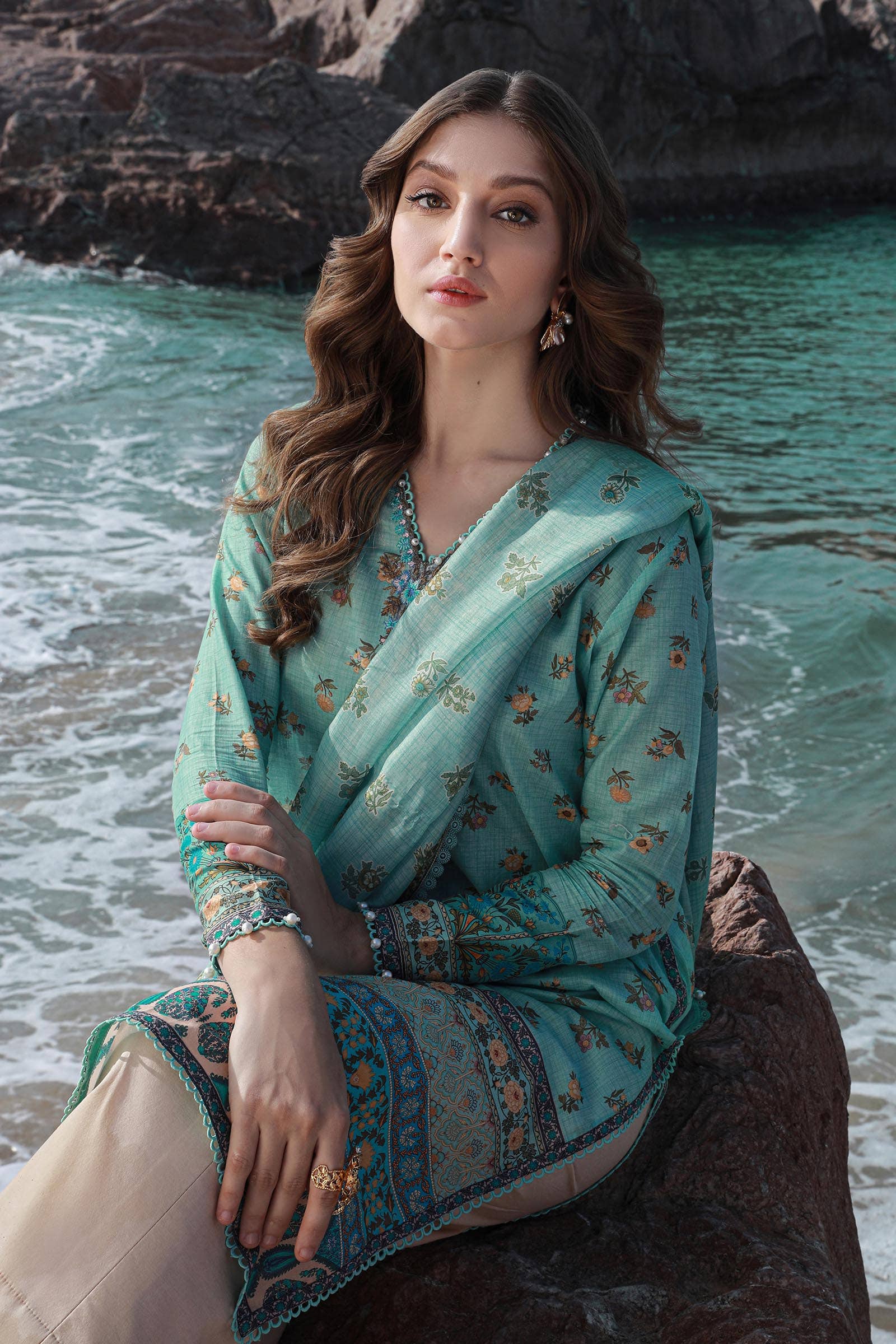 Sana Safinaz | Mahay Spring 24 | H241-017B-2BK - Pakistani Designer Dress - by Sana Safinaz | Type: Luxury - 100% Original at Saira Sultan