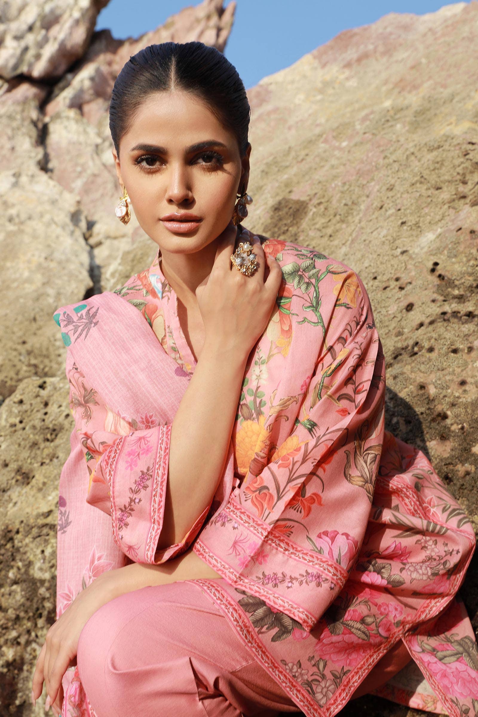 Sana Safinaz | Mahay Spring 24 | H241-019A-3CS - Pakistani Designer Dress - by Sana Safinaz | Type: Luxury - 100% Original at Saira Sultan