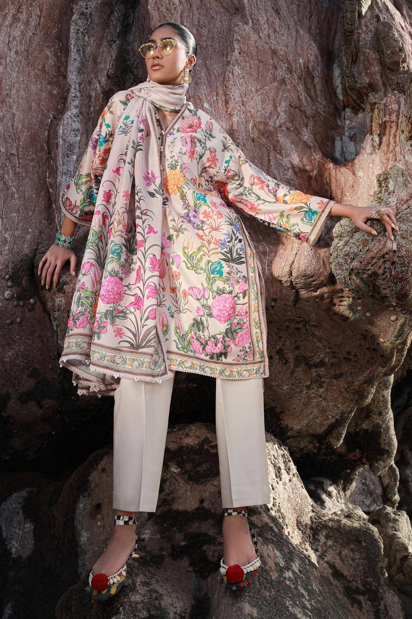 Sana Safinaz | Mahay Spring 24 | H241-019B-3CS - Pakistani Designer Dress - by Sana Safinaz | Type: Luxury - 100% Original at Saira Sultan