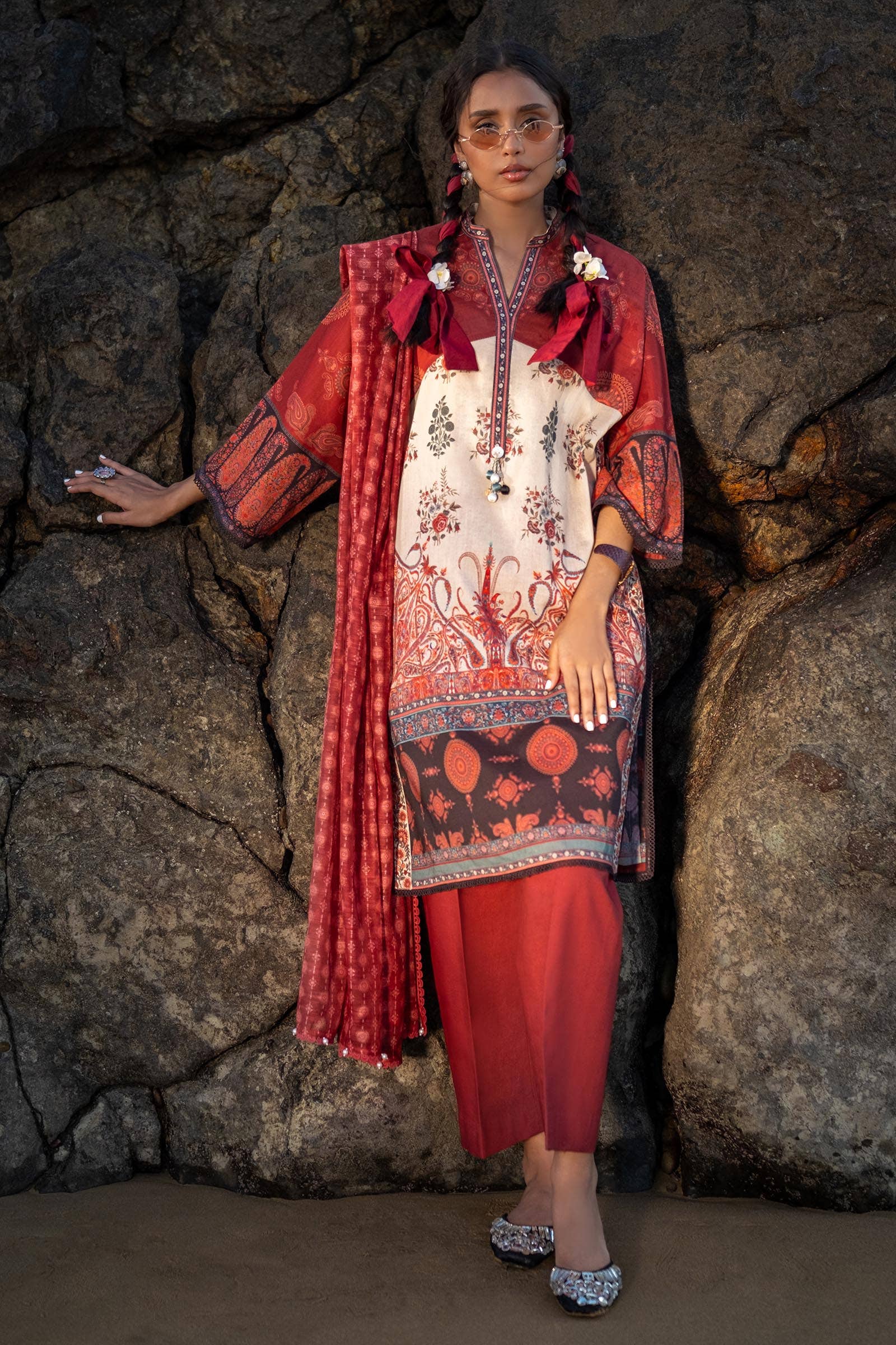 Sana Safinaz | Mahay Spring 24 | H241-021A-3DE - Pakistani Designer Dress - by Sana Safinaz | Type: Luxury - 100% Original at Saira Sultan