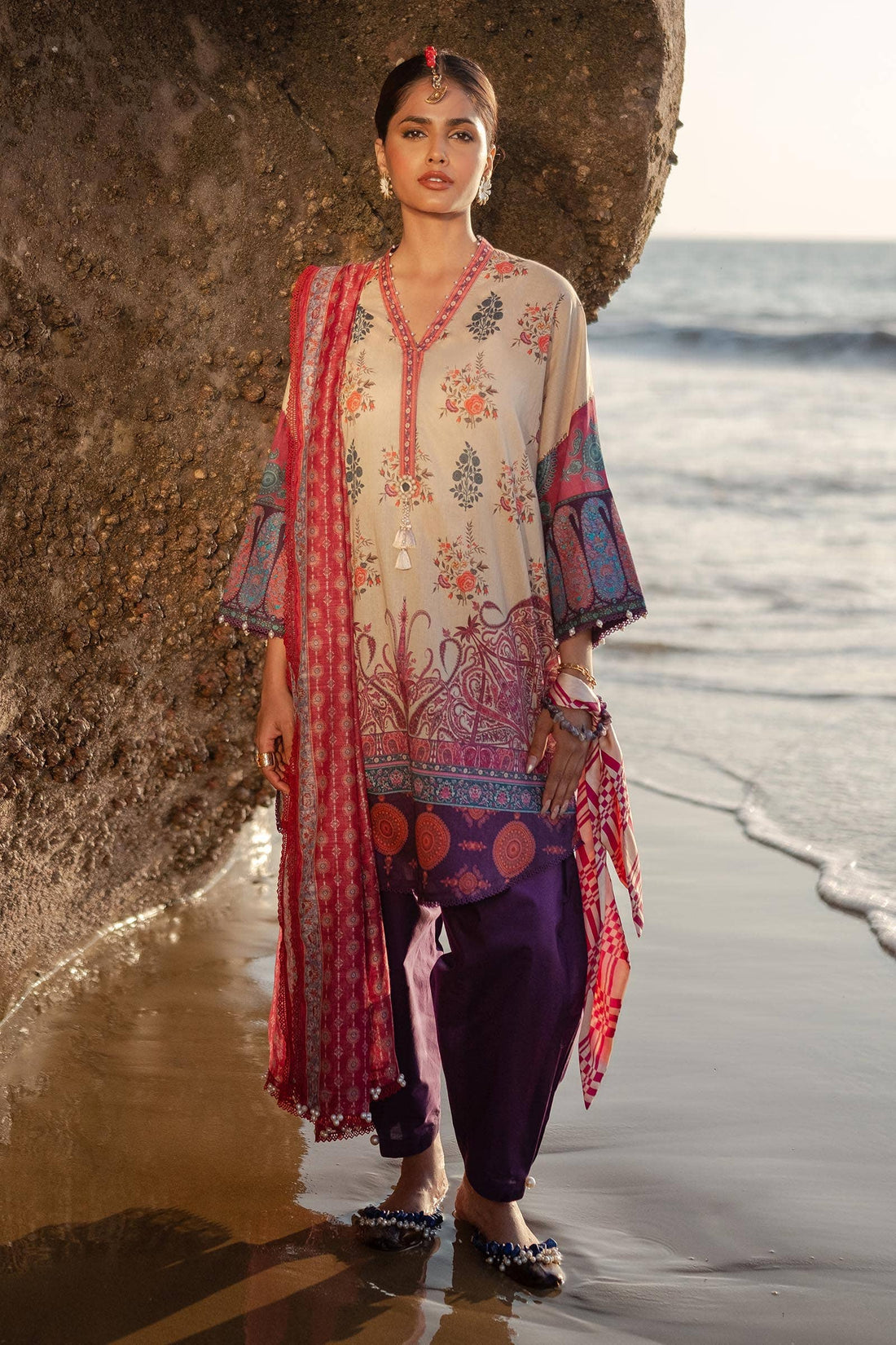 Sana Safinaz | Mahay Spring 24 | H241-021B-3DE - Pakistani Designer Dress - by Sana Safinaz | Type: Luxury - 100% Original at Saira Sultan