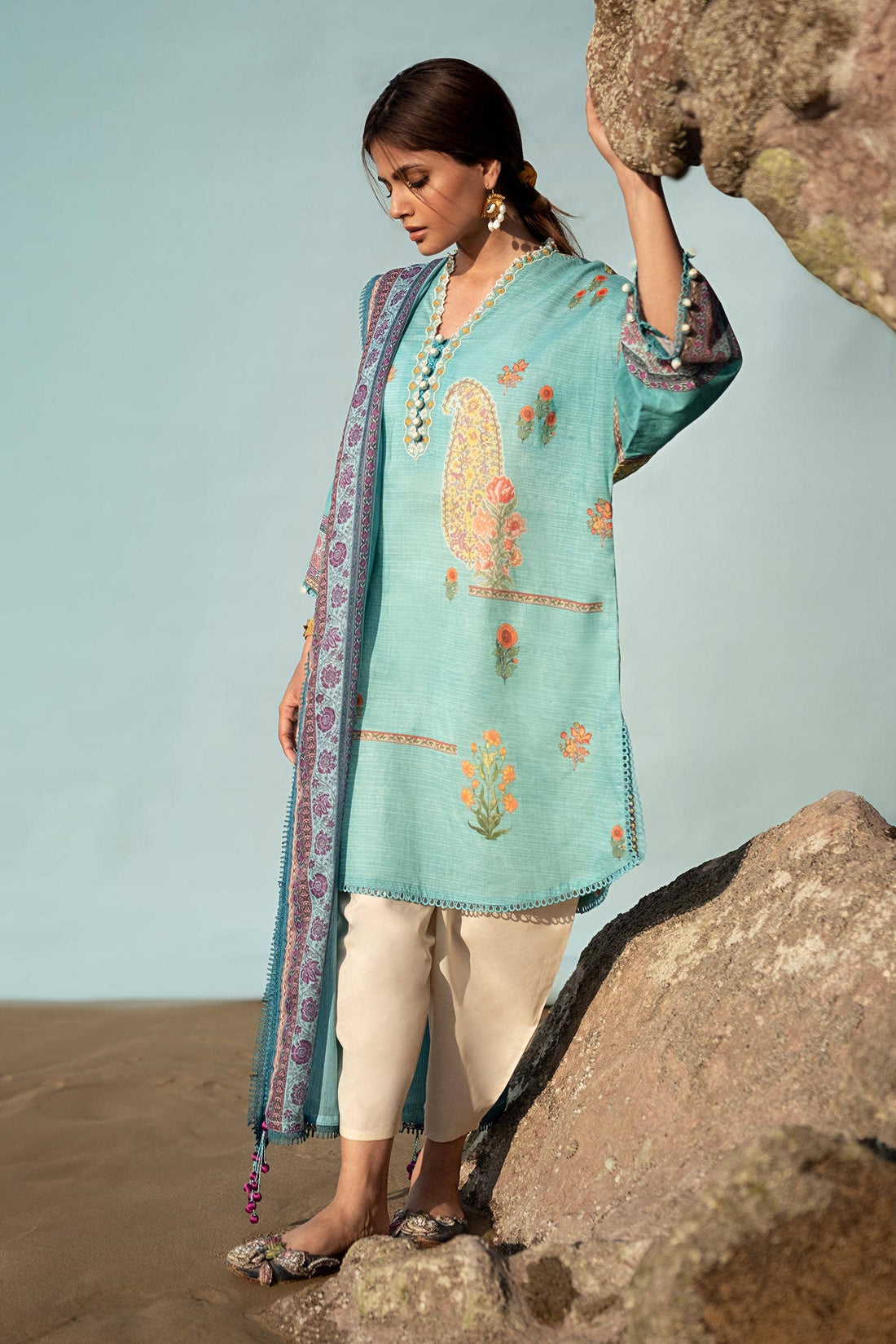 Sana Safinaz | Mahay Spring 24 | H241-022B-2BS - Pakistani Designer Dress - by Sana Safinaz | Type: Luxury - 100% Original at Saira Sultan