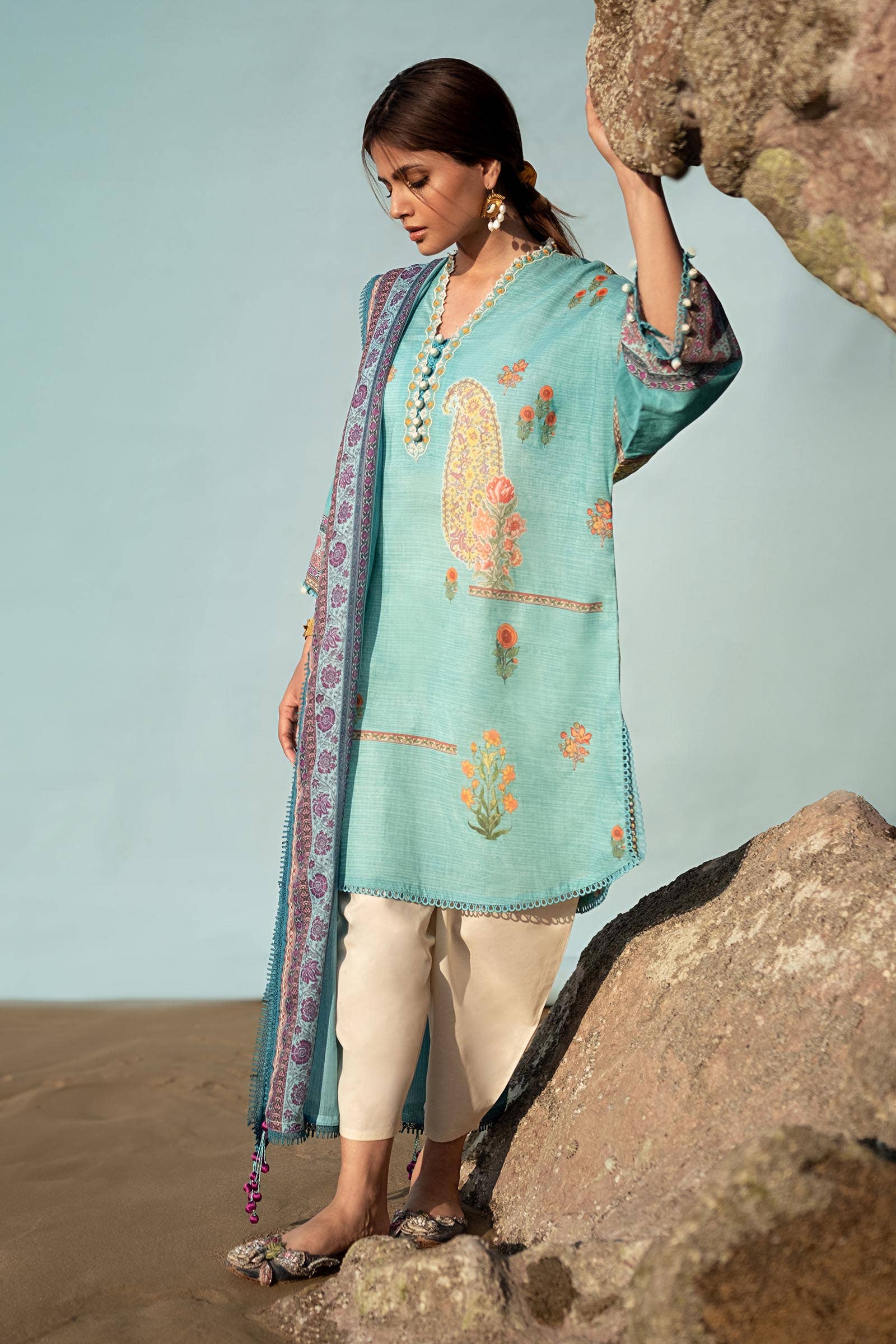 Sana Safinaz | Mahay Spring 24 | H241-022B-2BS - Pakistani Designer Dress - by Sana Safinaz | Type: Luxury - 100% Original at Saira Sultan