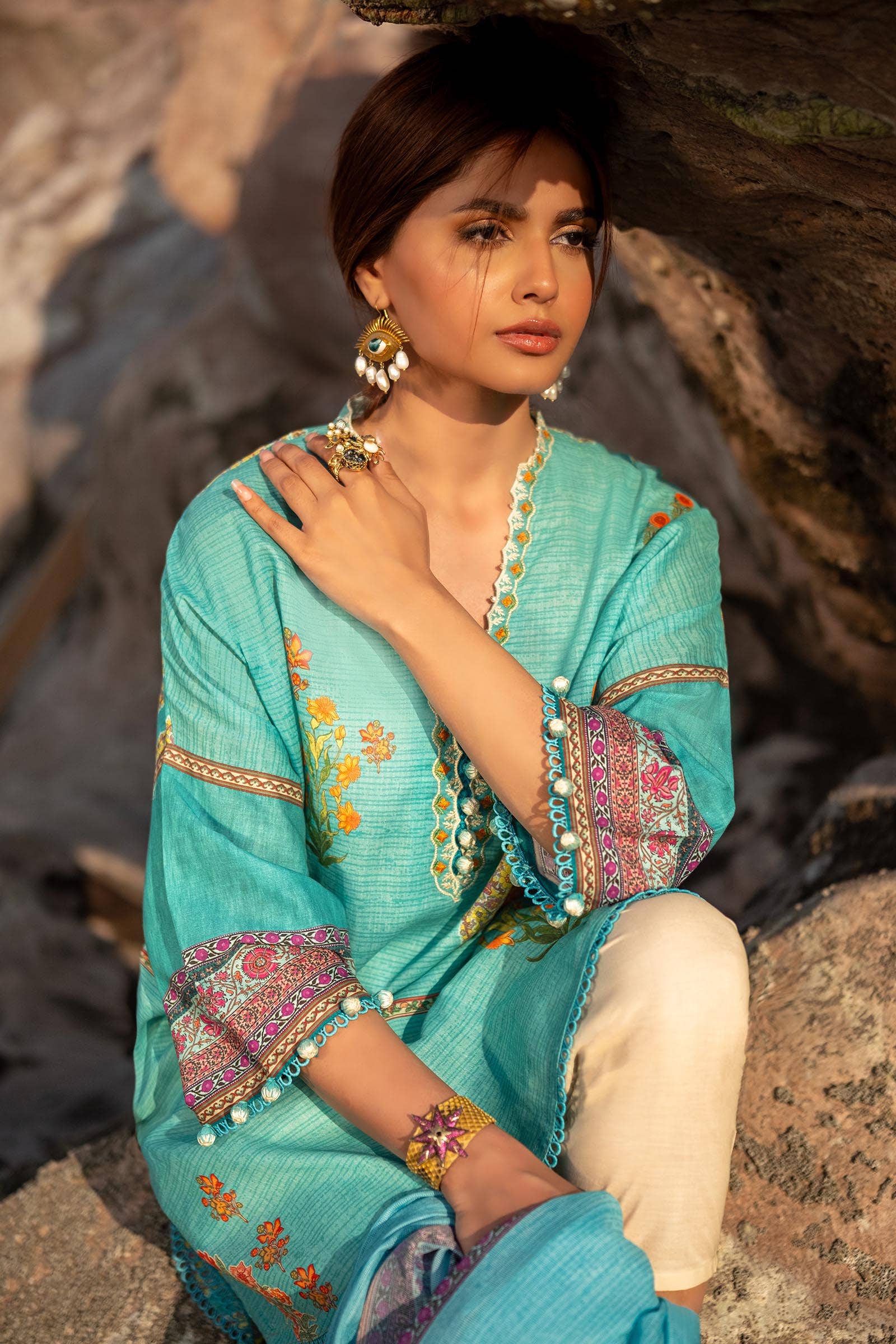 Sana Safinaz | Mahay Spring 24 | H241-022B-2BS - Pakistani Designer Dress - by Sana Safinaz | Type: Luxury - 100% Original at Saira Sultan