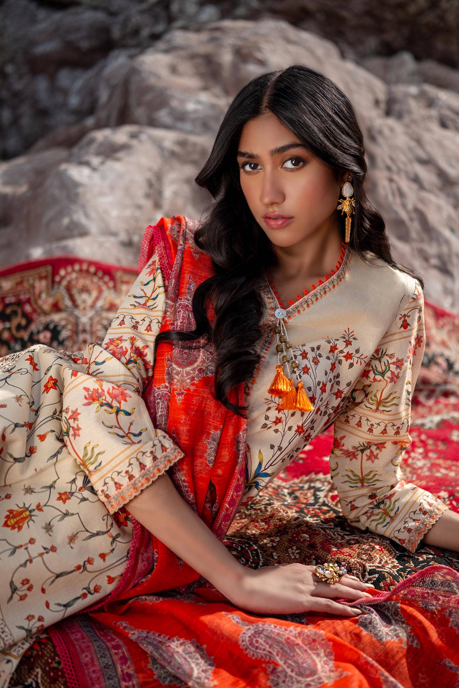 Sana Safinaz | Mahay Spring 24 | H241-023A-2DD - Pakistani Designer Dress - by Sana Safinaz | Type: Luxury - 100% Original at Saira Sultan