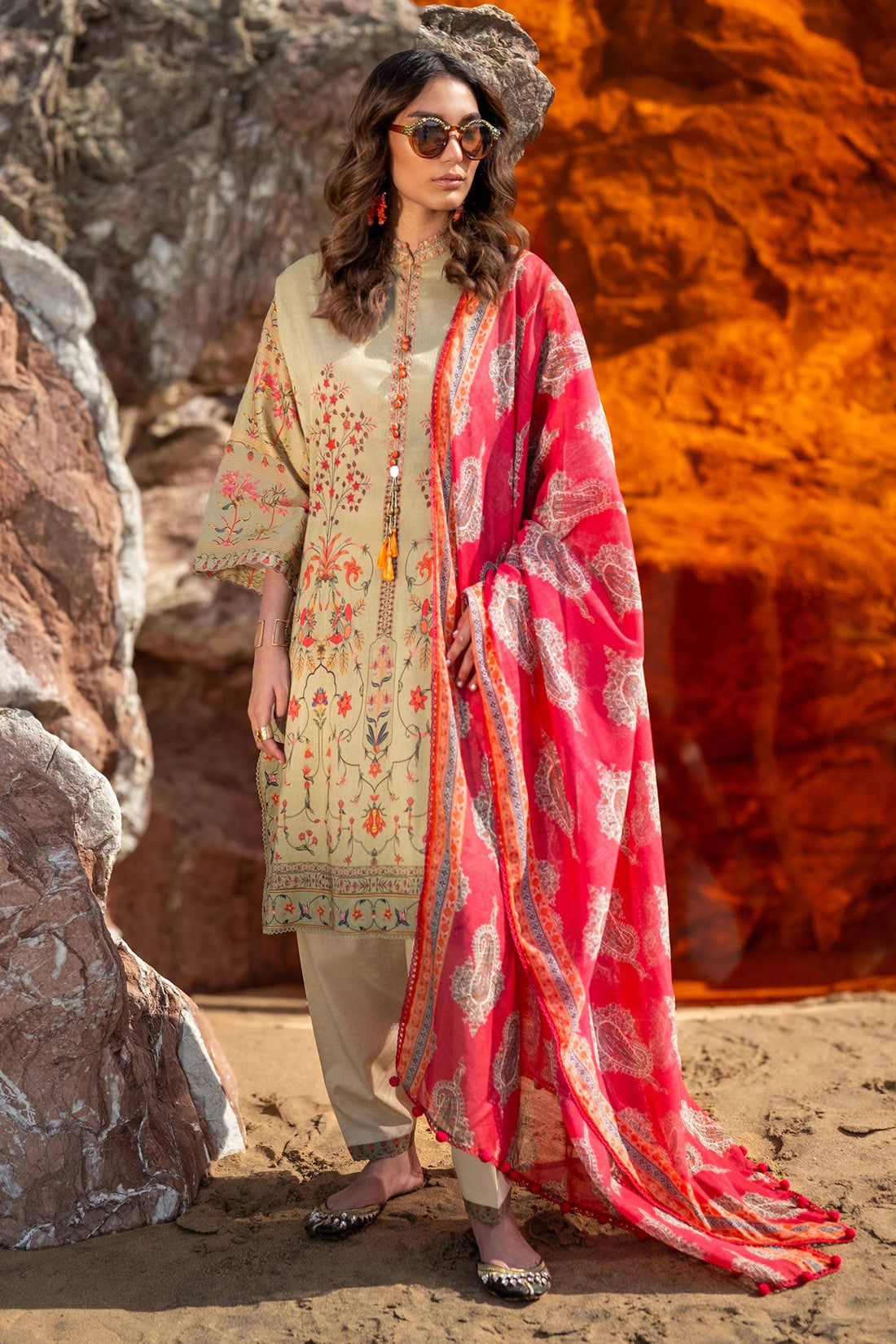 Sana Safinaz | Mahay Spring 24 | H241-023B-2DD - Pakistani Designer Dress - by Sana Safinaz | Type: Luxury - 100% Original at Saira Sultan