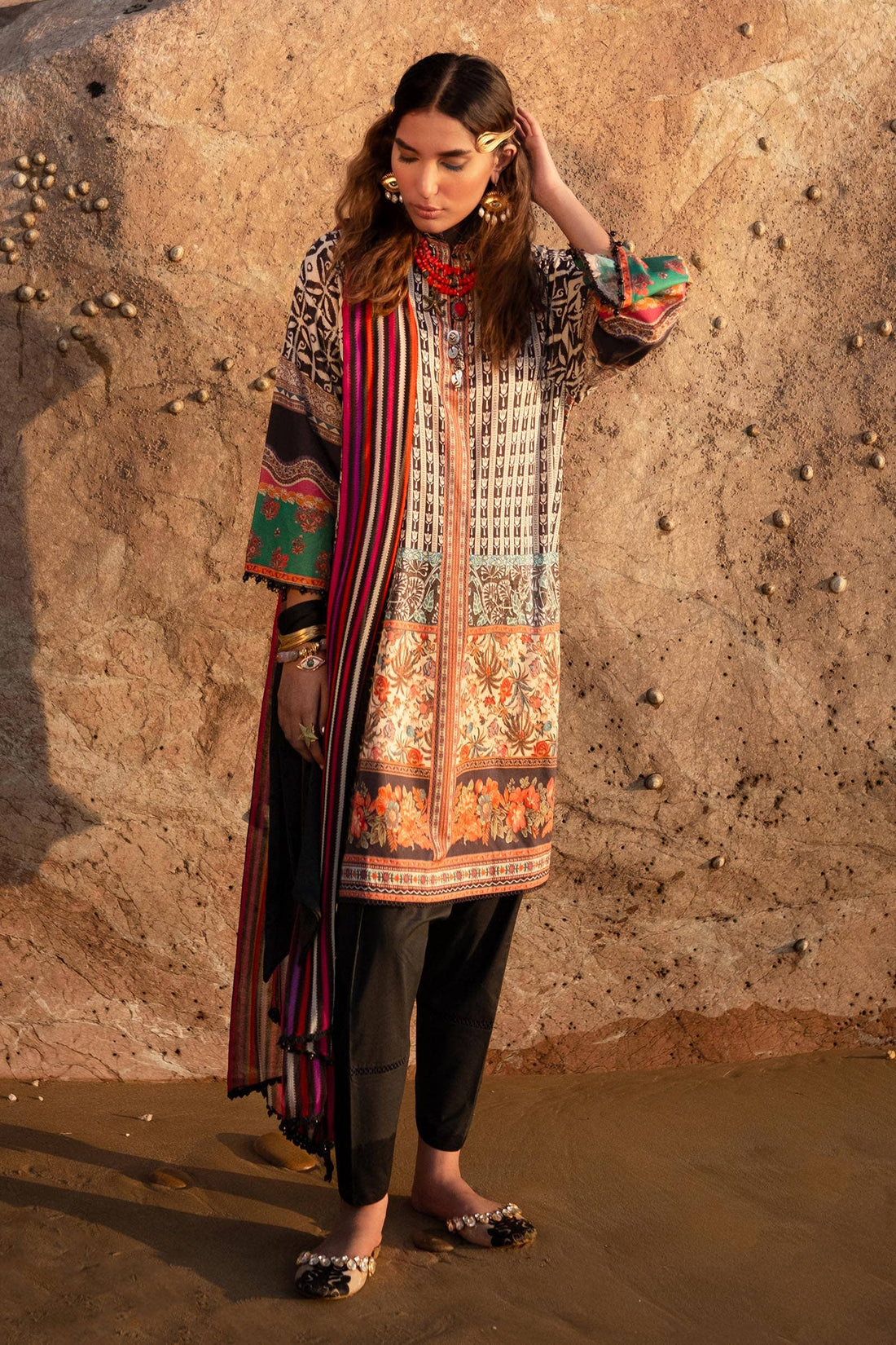 Sana Safinaz | Mahay Spring 24 | H241-024A-2I - Pakistani Designer Dress - by Sana Safinaz | Type: Luxury - 100% Original at Saira Sultan