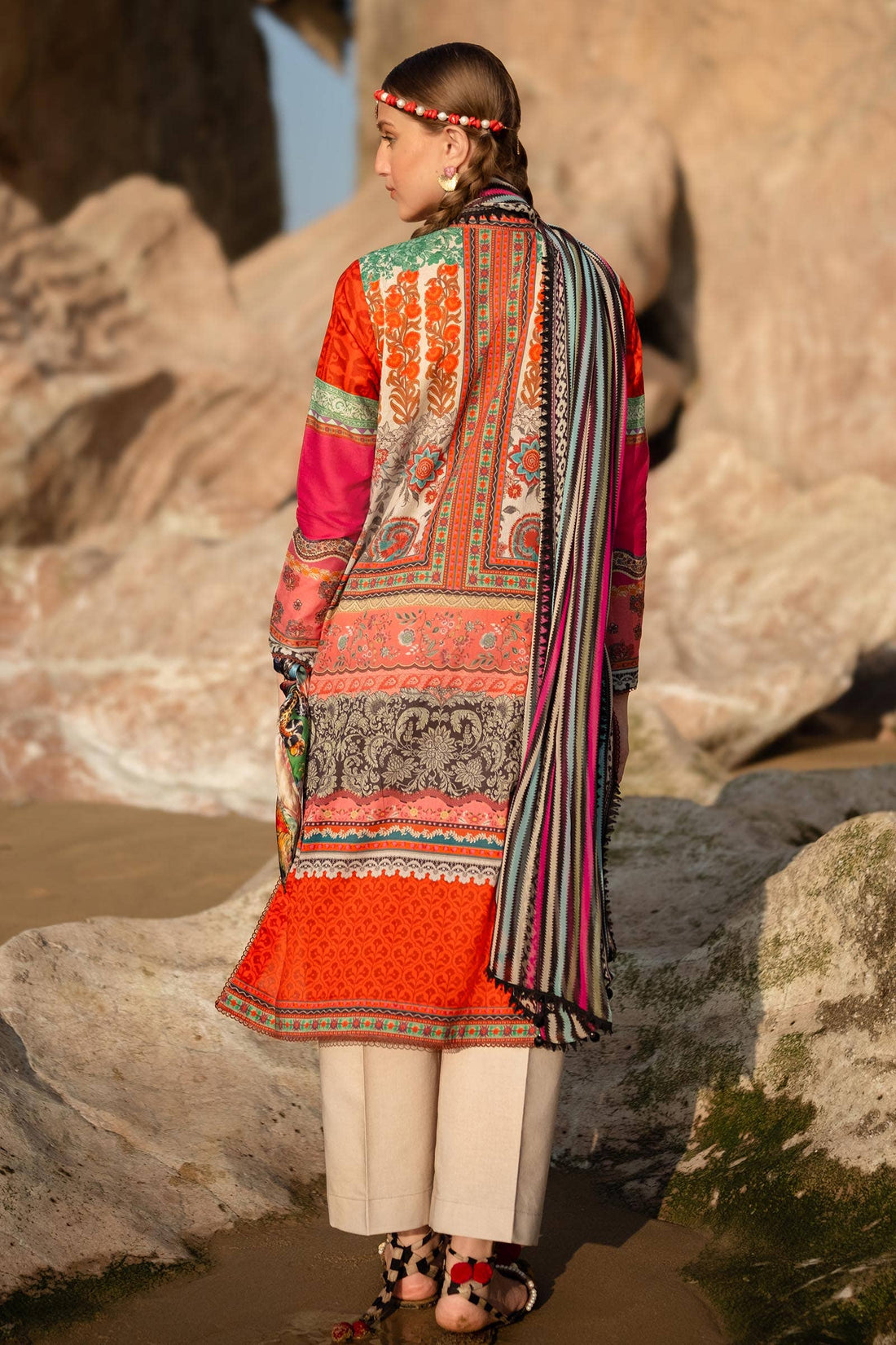 Sana Safinaz | Mahay Spring 24 | H241-024B-2I - Pakistani Designer Dress - by Sana Safinaz | Type: Luxury - 100% Original at Saira Sultan