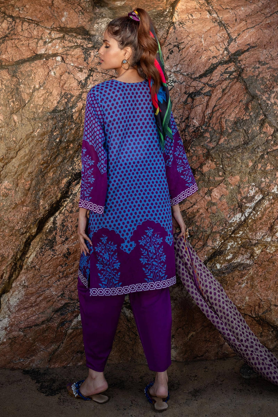 Sana Safinaz | Mahay Spring 24 | H241-010B-3CI - Pakistani Designer Dress - by Sana Safinaz | Type: Luxury - 100% Original at Saira Sultan