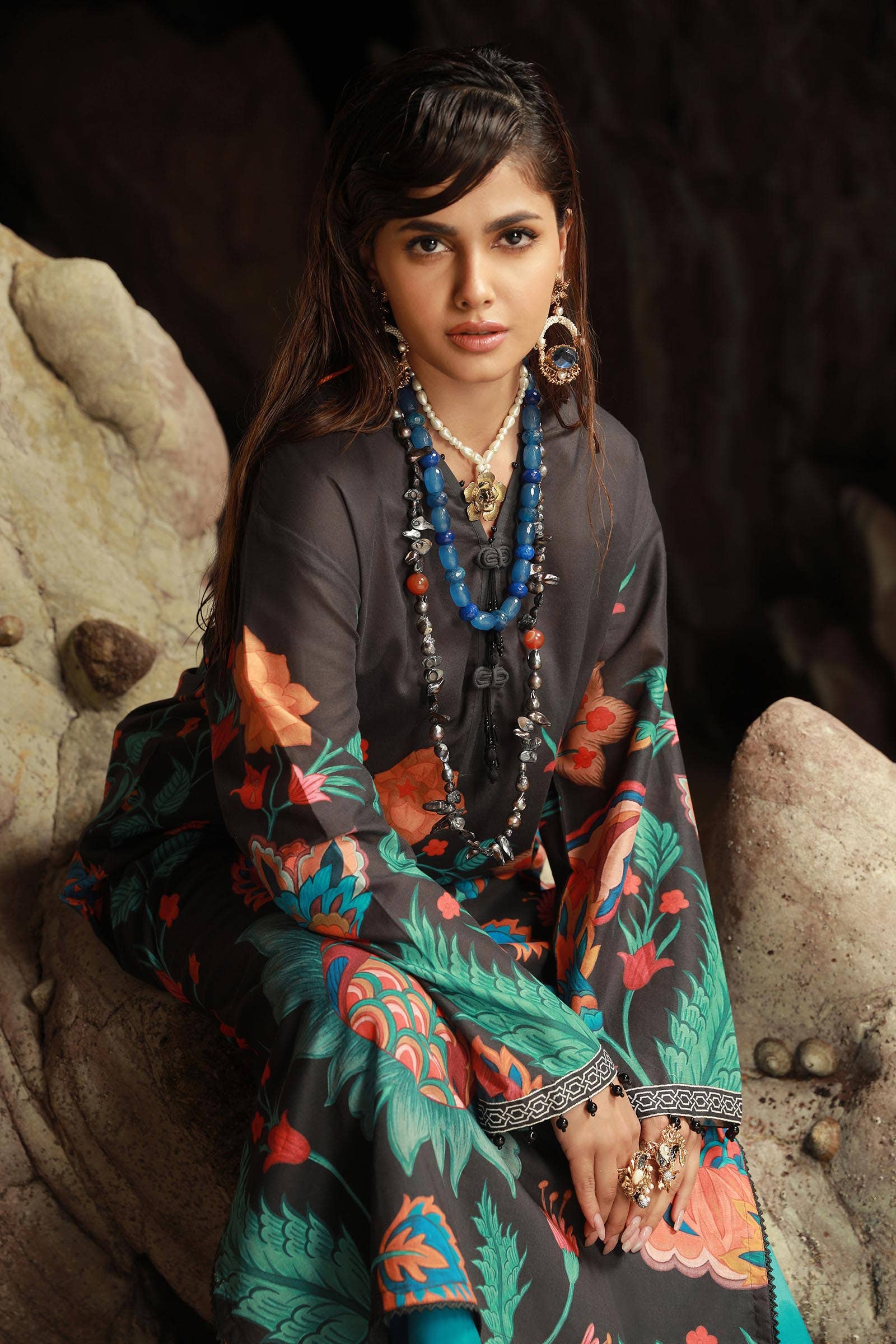 Sana Safinaz | Mahay Spring 24 | H241-011A-2C - Pakistani Designer Dress - by Sana Safinaz | Type: Luxury - 100% Original at Saira Sultan