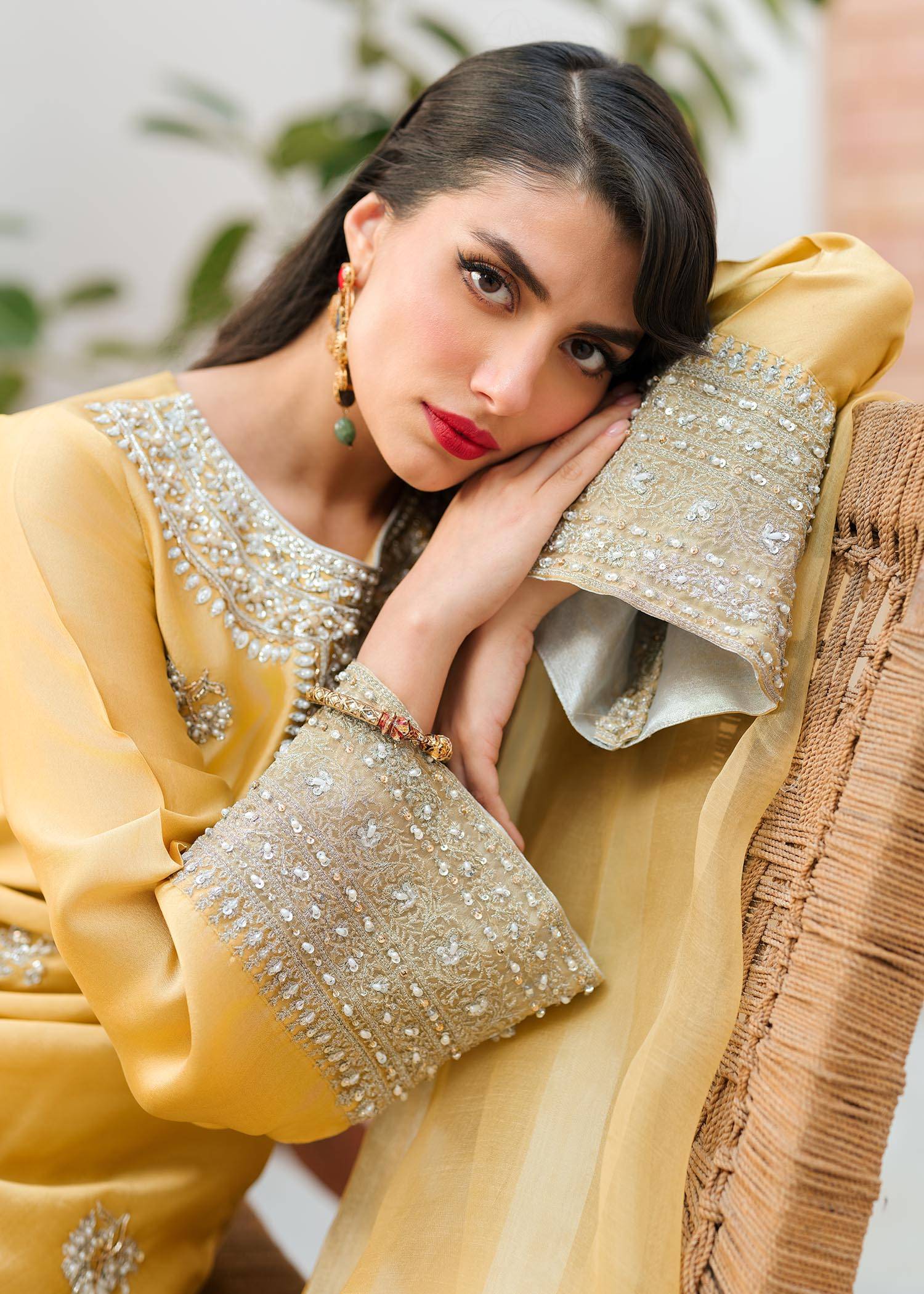 Mahum Asad | Raising The Bar | Bombshell - Pakistani Designer Dress - by Mahum Asad | Type: Formal - 100% Original at Saira Sultan