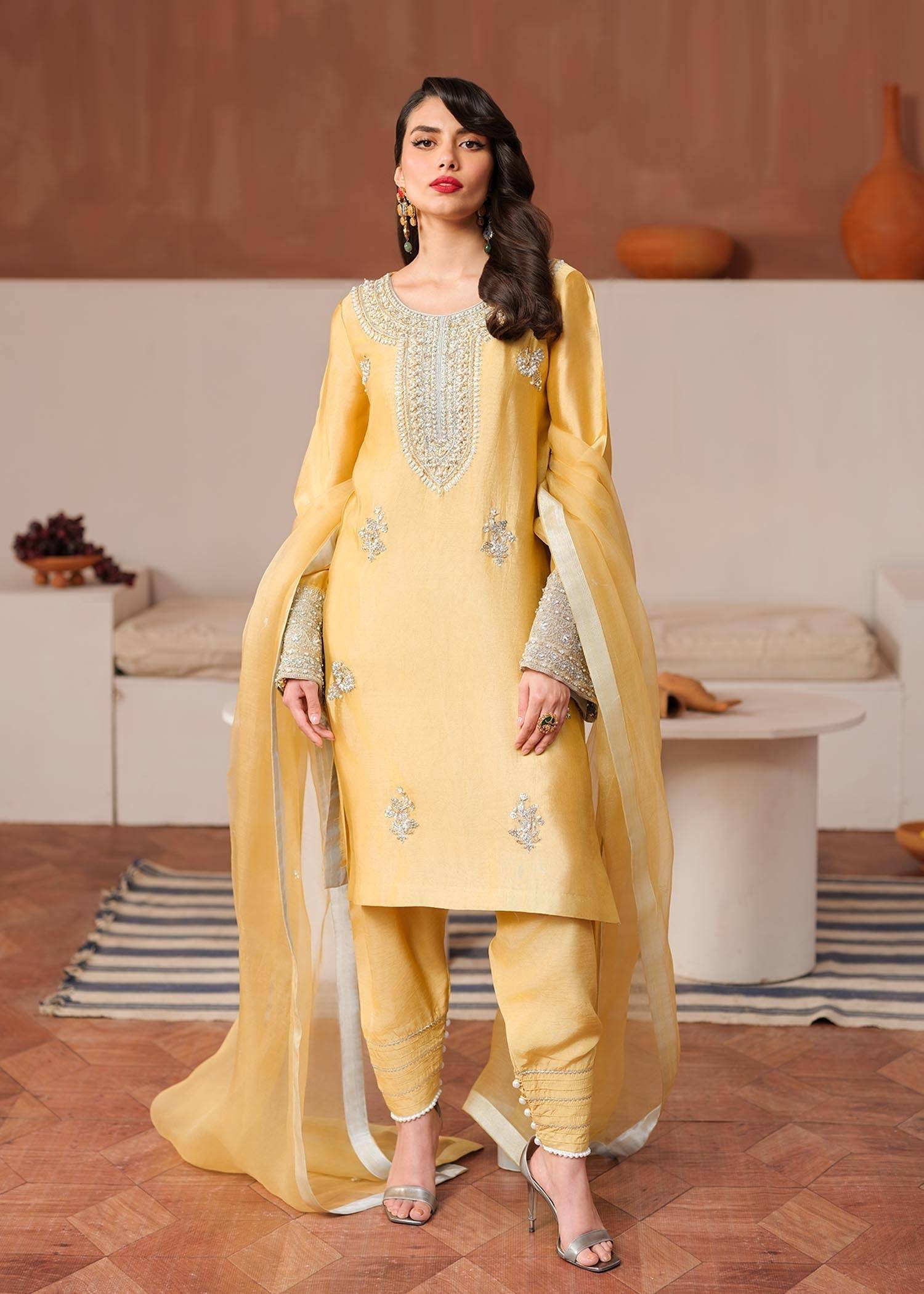 Mahum Asad | Raising The Bar | Bombshell - Pakistani Designer Dress - by Mahum Asad | Type: Formal - 100% Original at Saira Sultan