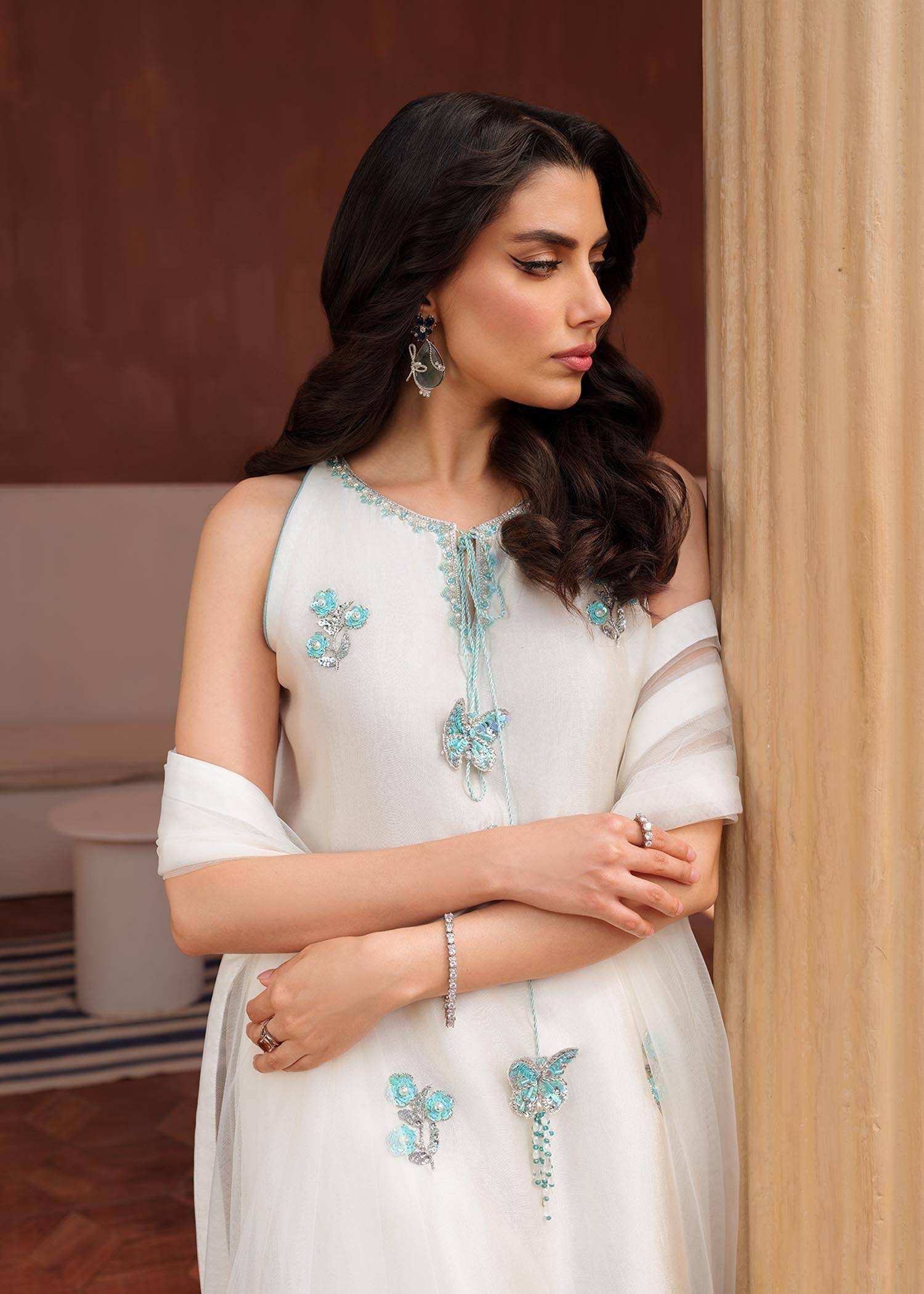 Mahum Asad | Raising The Bar | Trendsetter - Pakistani Designer Dress - by Mahum Asad | Type: Formal - 100% Original at Saira Sultan