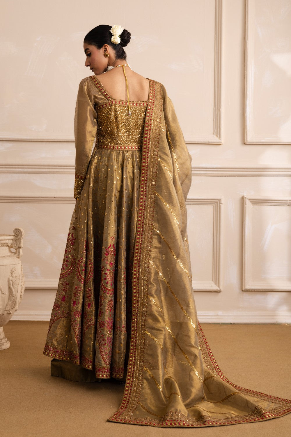 Maryum N Maria | Izara Formals | MERNEITH - MW40034 XS Gold Tissue