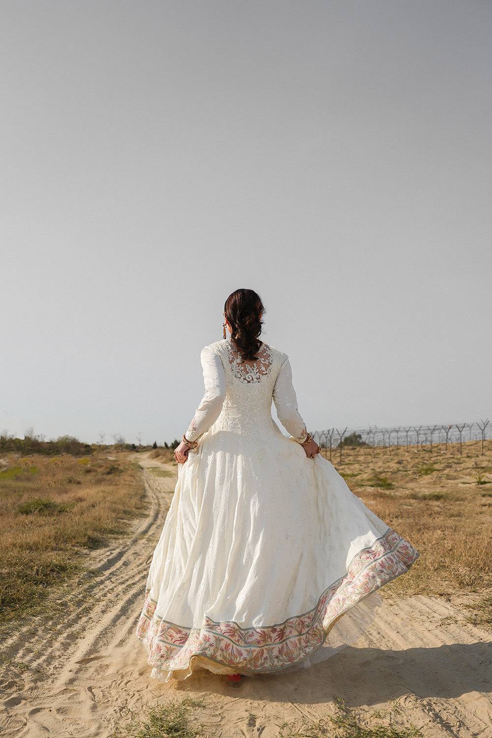 Nilofer Shahid | Verve Summer 24 | Kaira  Verve SS 24 - Pakistani Designer Dress - by Nilofer Shahid | Type: Formal - 100% Original at Saira Sultan
