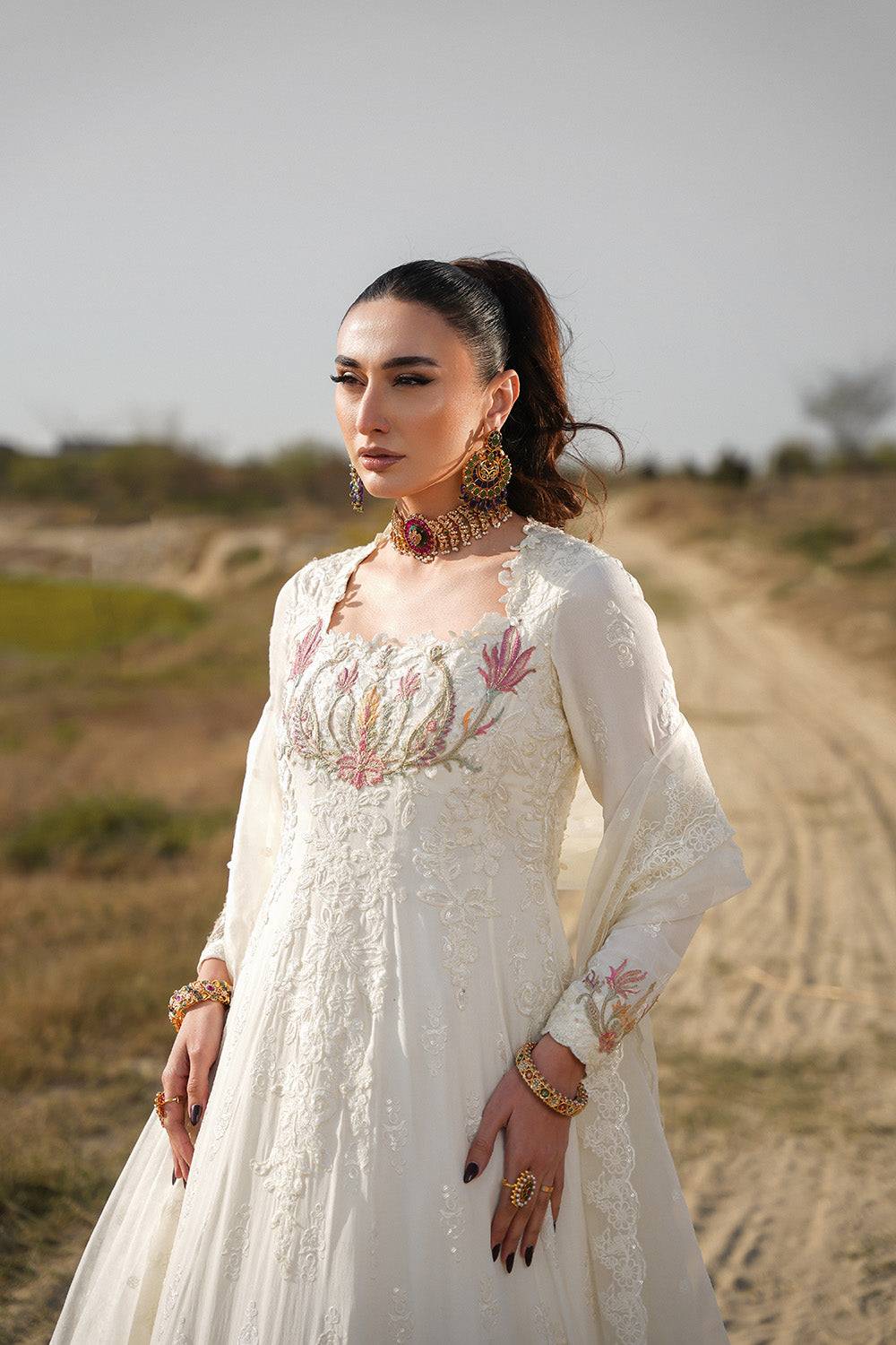 Nilofer Shahid | Verve Summer 24 | Kaira  Verve SS 24 - Pakistani Designer Dress - by Nilofer Shahid | Type: Formal - 100% Original at Saira Sultan