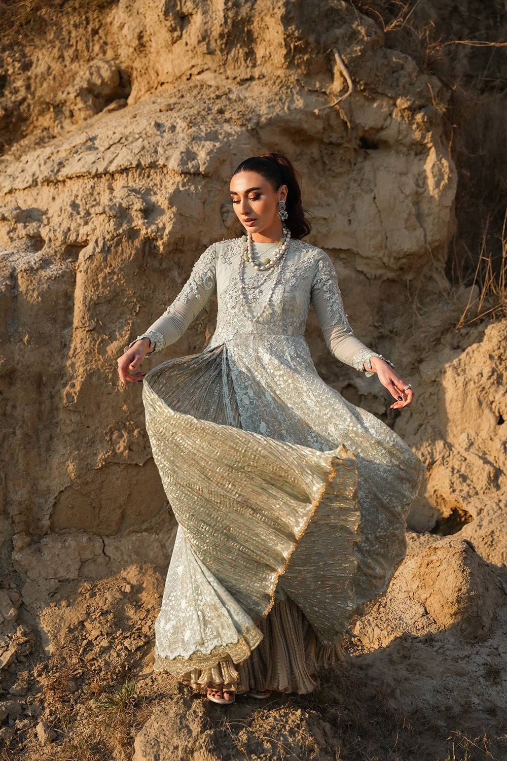 Nilofer Shahid | Verve Summer 24 | Mavi  Verve SS 24 - Pakistani Designer Dress - by Nilofer Shahid | Type: Formal - 100% Original at Saira Sultan
