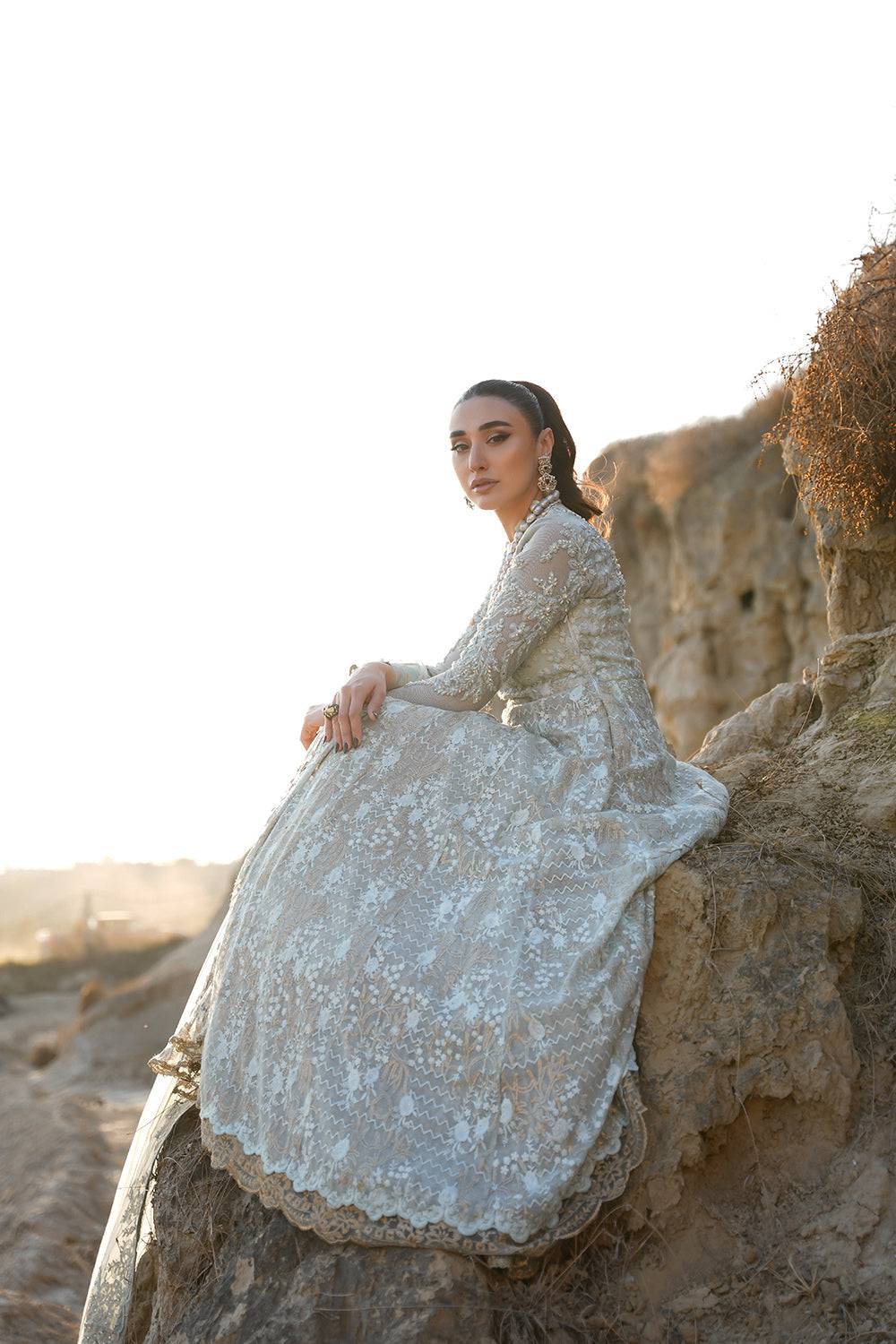 Nilofer Shahid | Verve Summer 24 | Mavi  Verve SS 24 - Pakistani Designer Dress - by Nilofer Shahid | Type: Formal - 100% Original at Saira Sultan