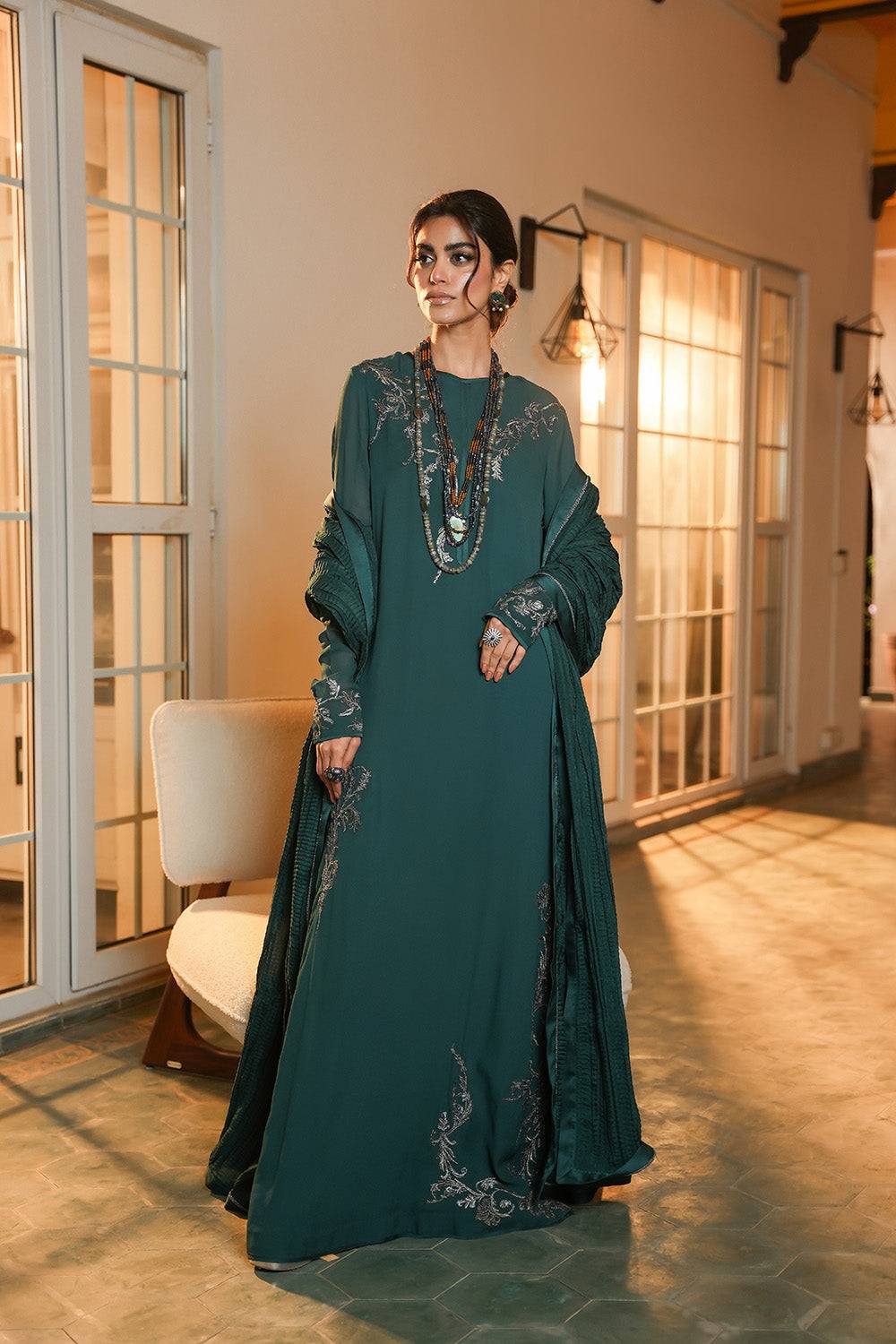 Nilofer Shahid | Verve Summer 24 | Sassy Spirit (3pc)  Verve SS 24 - Pakistani Designer Dress - by Nilofer Shahid | Type: Formal - 100% Original at Saira Sultan