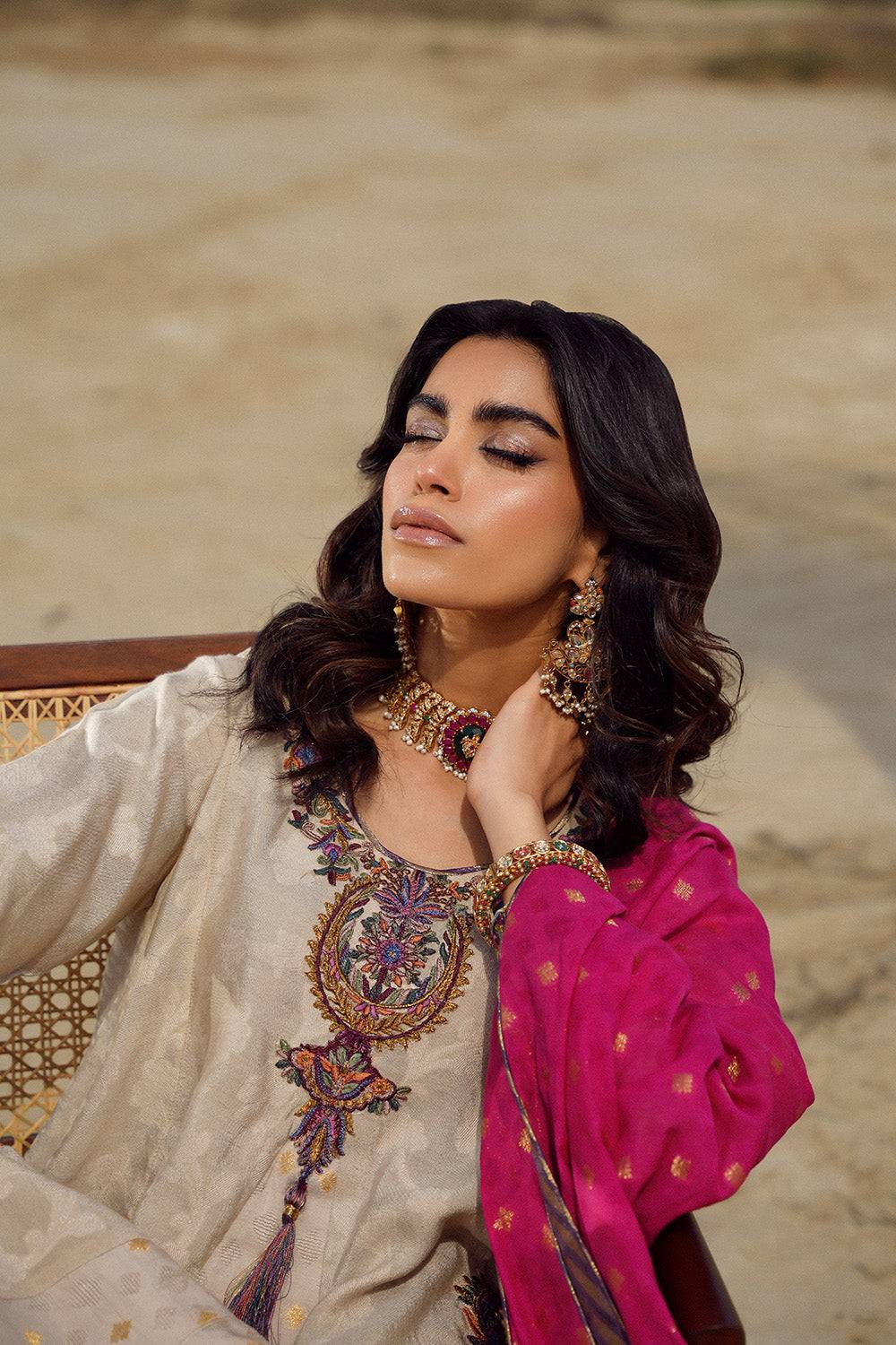 Nilofer Shahid | Verve Summer 24 | Verena (3pc)  Verve SS 24 - Pakistani Designer Dress - by Nilofer Shahid | Type: Formal - 100% Original at Saira Sultan
