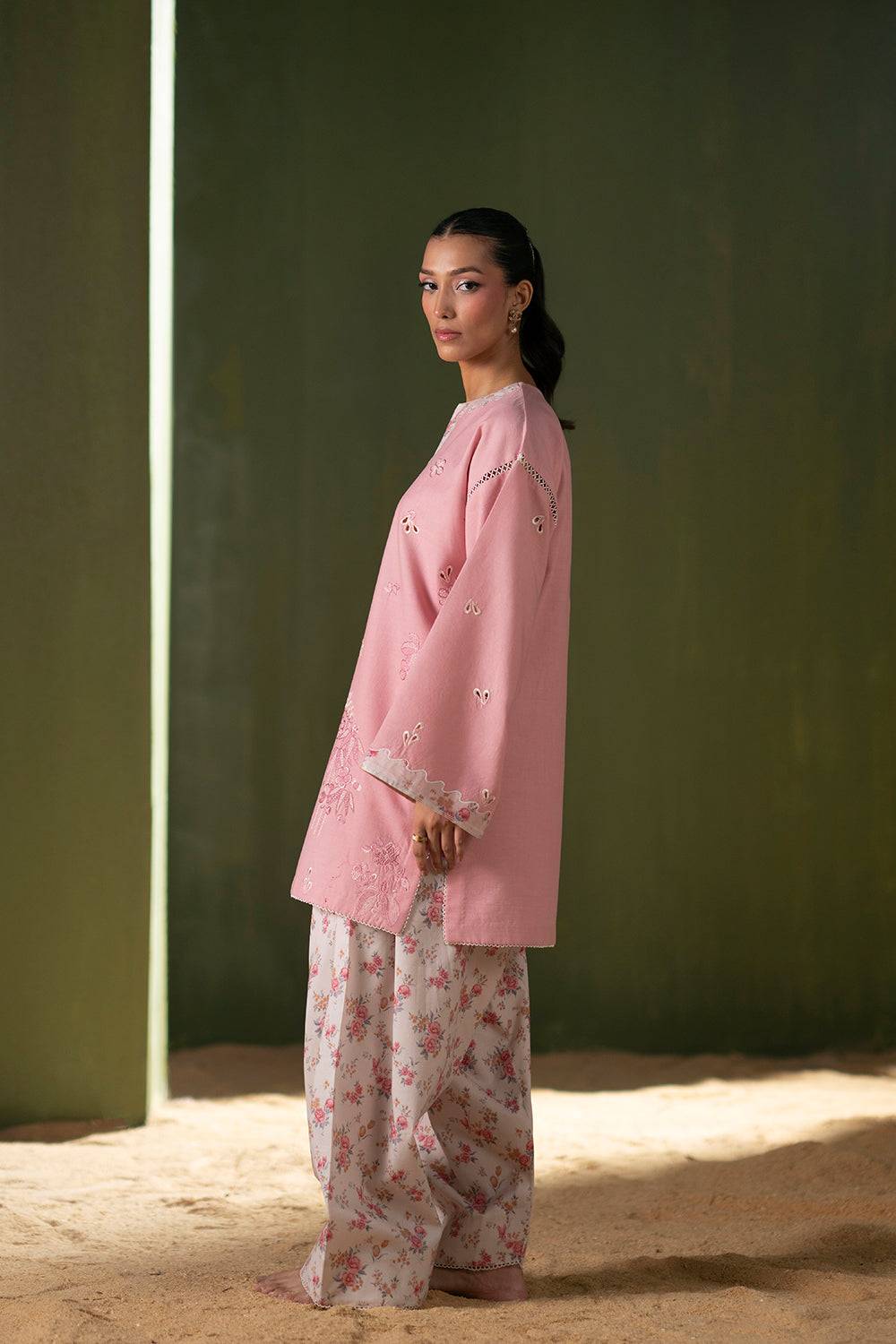 Saira Rizwan | Joolie Co ords | JOOLIE PINK - JBP25-08 - Pakistani Designer Dress - by Saira Rizwan - Type : Ladies Clothes - 100% Original at Saira Sultan