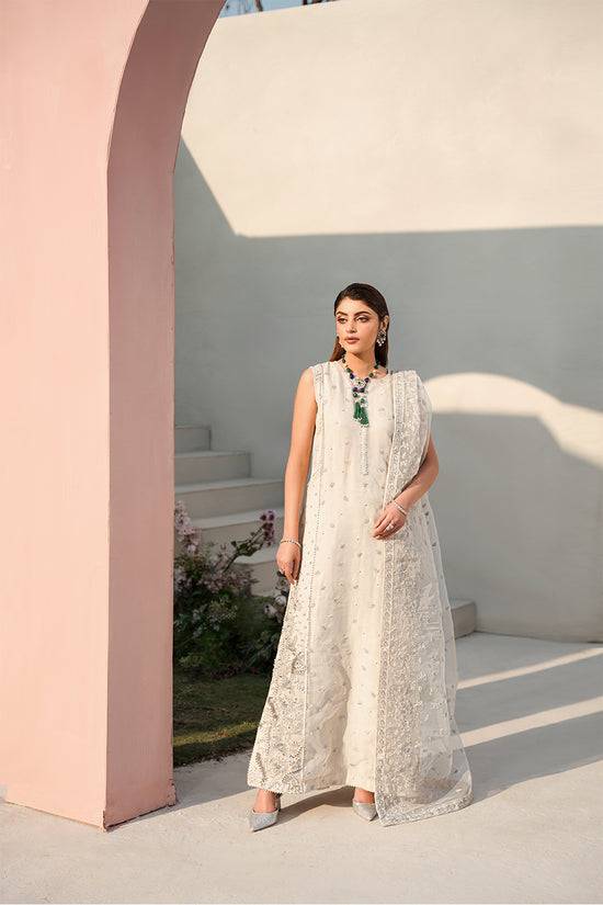 Raja Salahuddin | Love in Bloom | Pearl - Pakistani Designer Dress - by Raja Salahuddin | Type: Formal - 100% Original at Saira Sultan