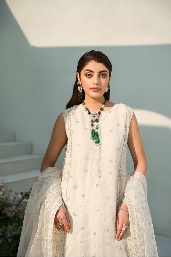 Raja Salahuddin | Love in Bloom | Pearl - Pakistani Designer Dress - by Raja Salahuddin | Type: Formal - 100% Original at Saira Sultan