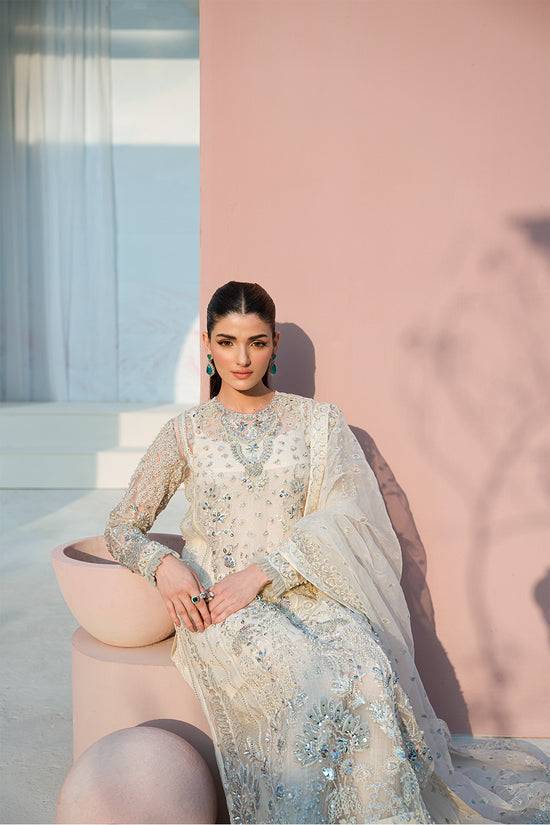 Raja Salahuddin | Love in Bloom | Staller - Pakistani Designer Dress - by Raja Salahuddin | Type: Formal - 100% Original at Saira Sultan