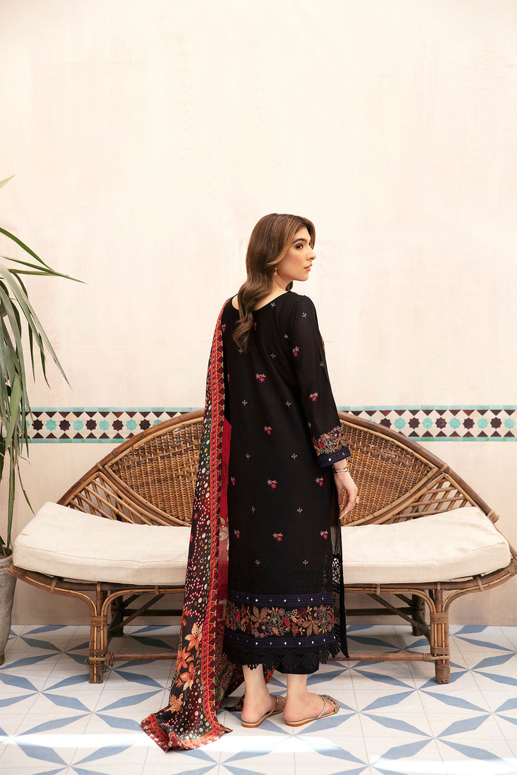 Ramsha | Andaaz Collection | Z-1005 XS Black Lawn