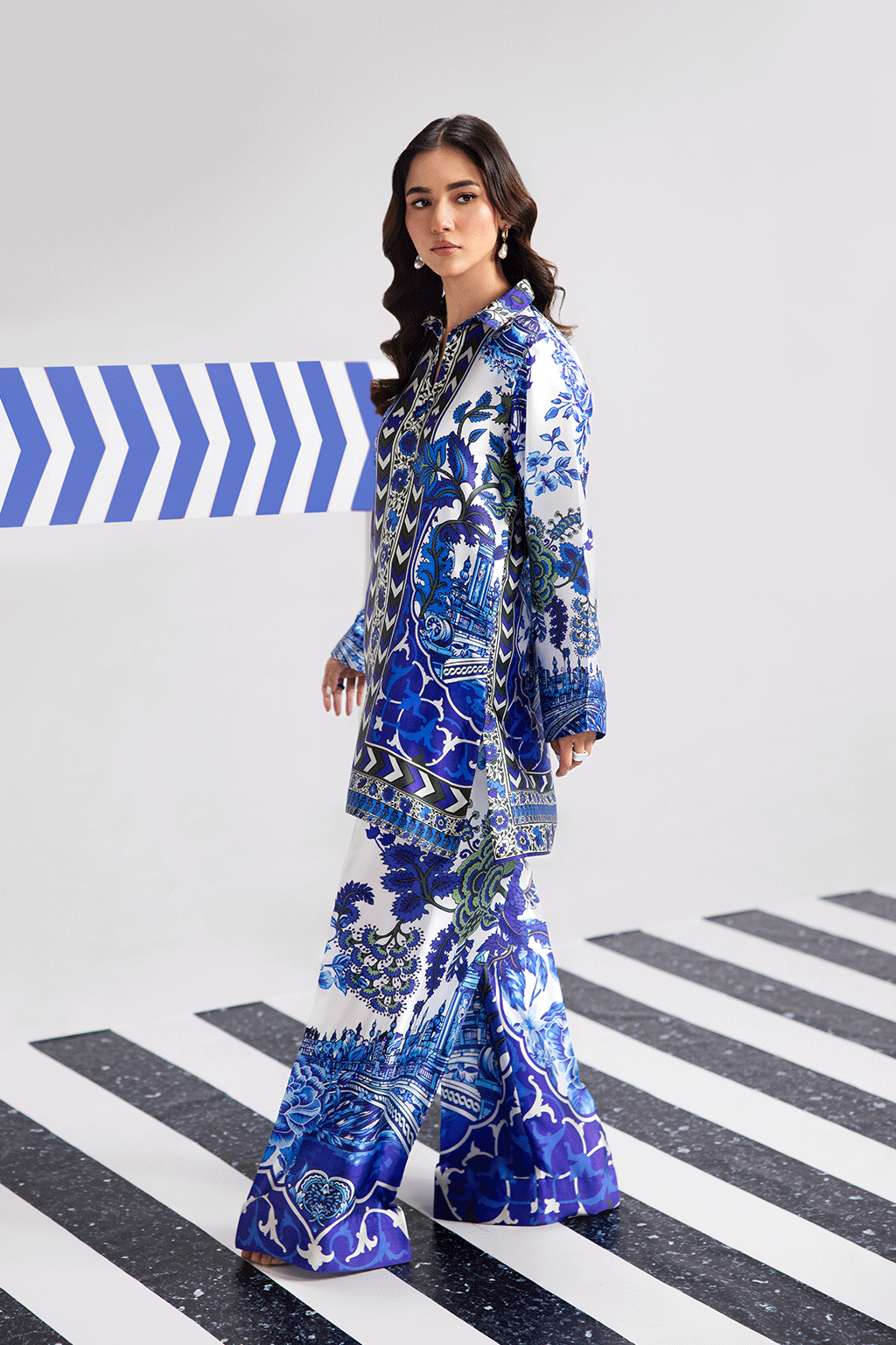 Afsanah | The Print Edit | OCHRE BLOOM AP-104 M Blue Silk