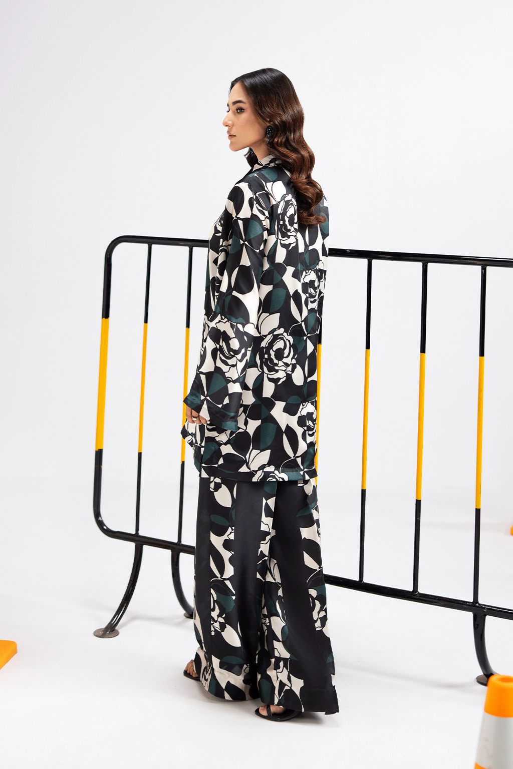 Afsanah | The Print Edit | FOREST MUSE AP-101 XS Deep Olive Green Silk
