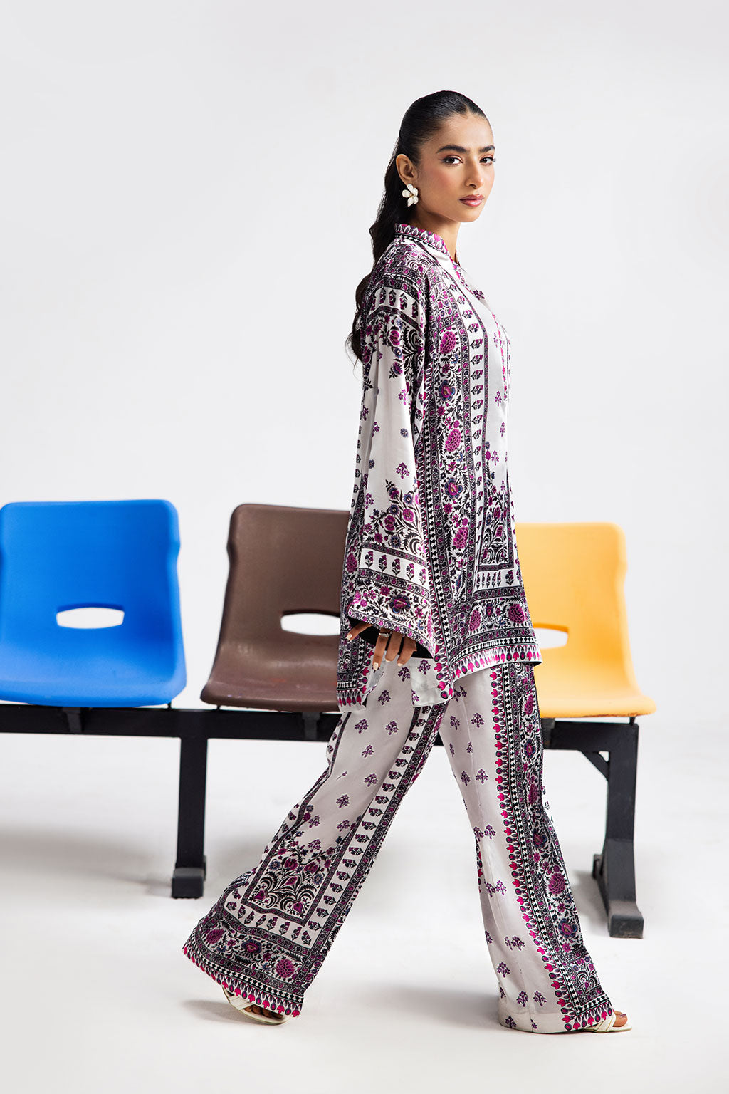 Afsanah | The Print Edit | GARDEN GLAM AP-113 M White Silk