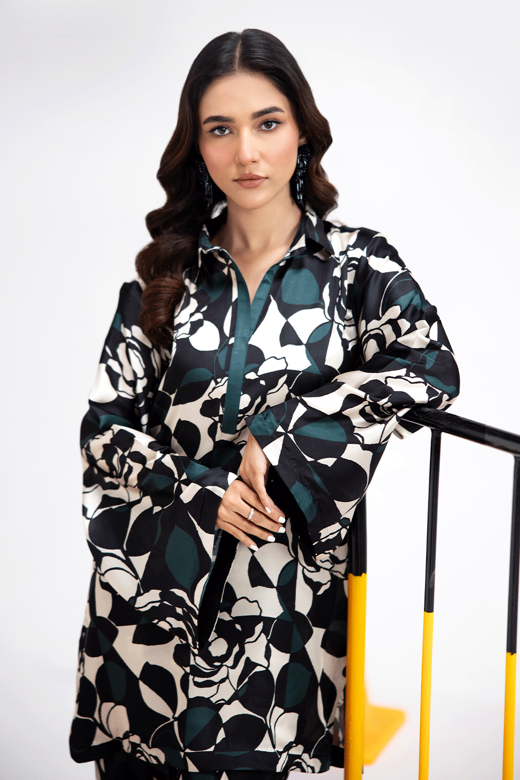 Afsanah | The Print Edit | FOREST MUSE AP-101 M Deep Olive Green Silk