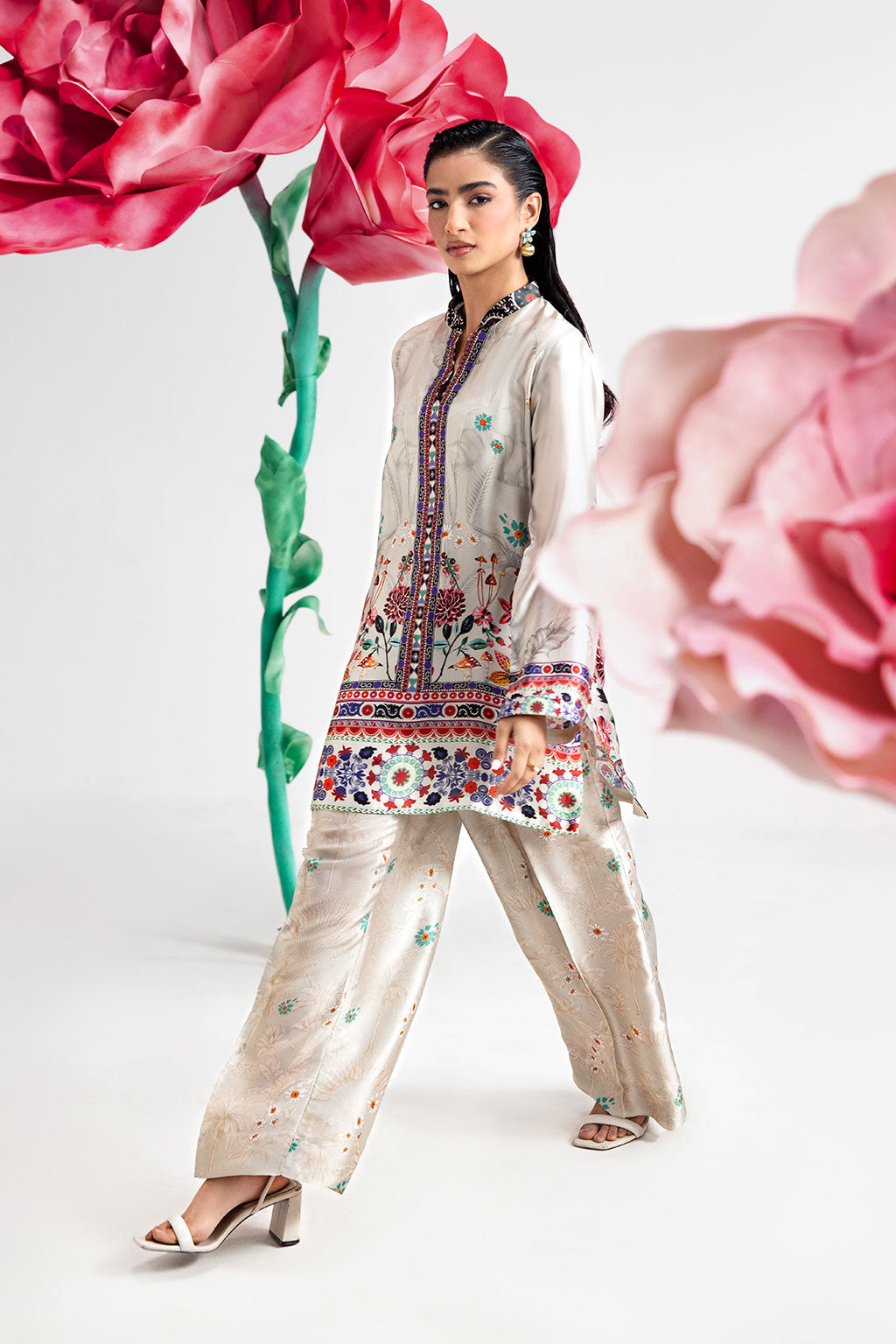 Afsanah | The Print Edit | IVORY FROST AP-108 L Pearl White Silk