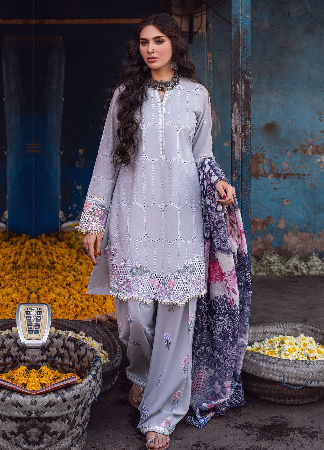 Sahane | Sahakari Chikankari Lawn Edit 24 | Dastaan - Pakistani Designer Dress - by Sahane | Type: Luxury - 100% Original at Saira Sultan