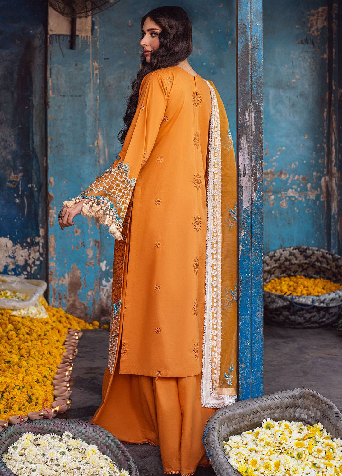 Sahane | Sahakari Chikankari Lawn Edit 24 | Mashal - Pakistani Designer Dress - by Sahane | Type: Luxury - 100% Original at Saira Sultan