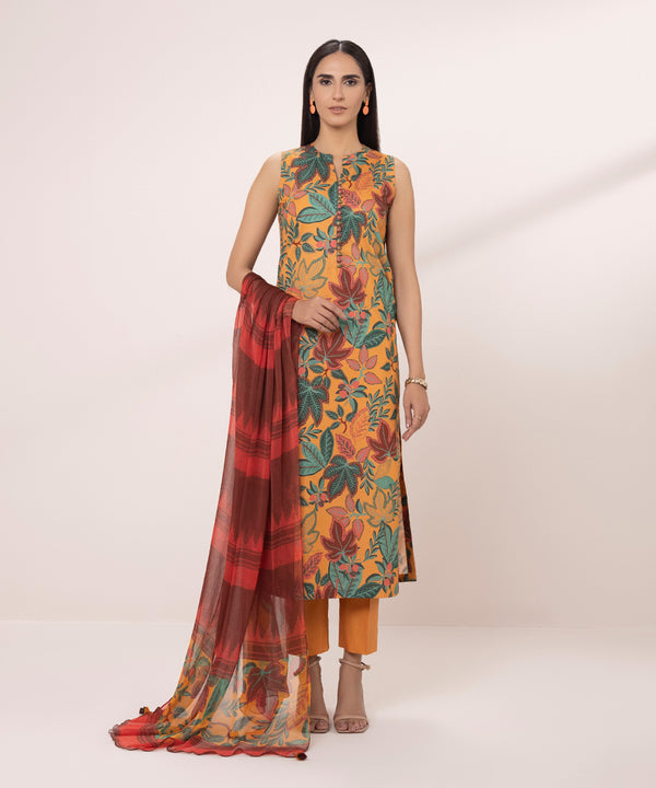 Sapphire | Eid Collection | D108 - Pakistani Designer Dress - by Sapphire | Type: Luxury - 100% Original at Saira Sultan