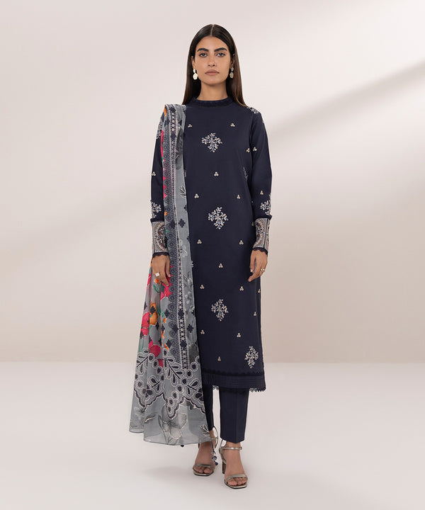 Sapphire | Eid Collection | D122 - Pakistani Designer Dress - by Sapphire | Type: Luxury - 100% Original at Saira Sultan