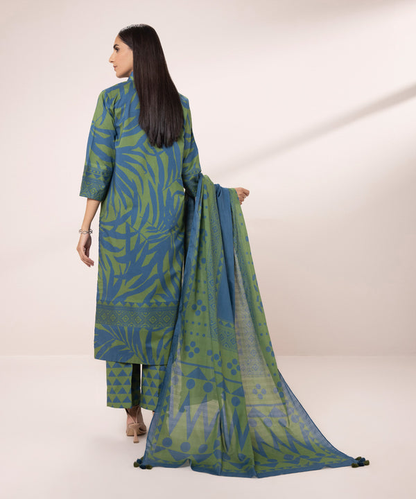 Sapphire | Eid Collection | D112 - Pakistani Designer Dress - by Sapphire | Type: Luxury - 100% Original at Saira Sultan