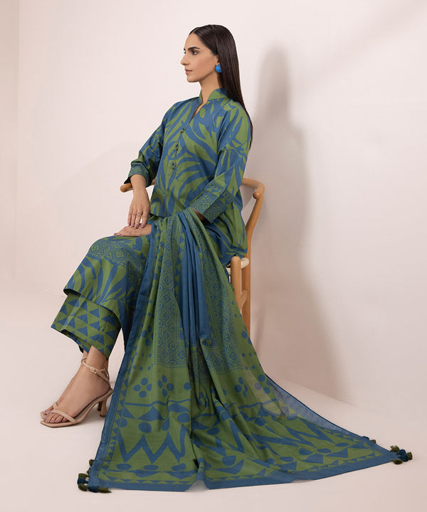 Sapphire | Eid Collection | D112 - Pakistani Designer Dress - by Sapphire | Type: Luxury - 100% Original at Saira Sultan