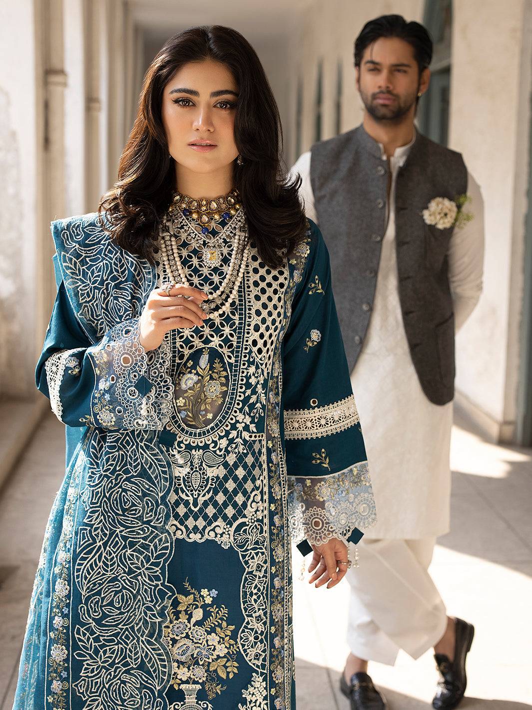 Mahnur | Mahrukh Luxury Lawn 24 | SERENE - Pakistani Designer Dress - by Mahnur | Type: Luxury - 100% Original at Saira Sultan