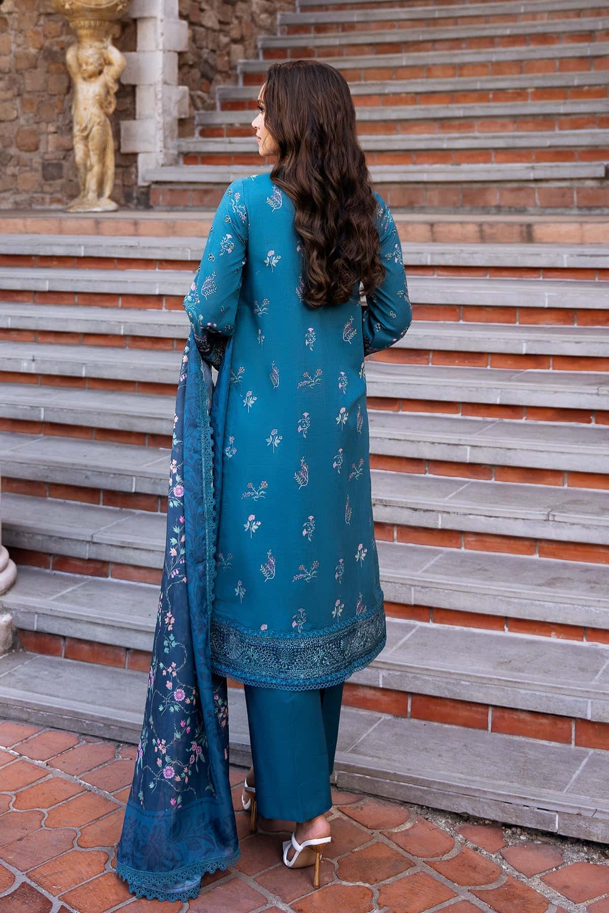 Afrozeh | Damask The Holiday Edit 25 | Rosheen B S Zinc Lawn