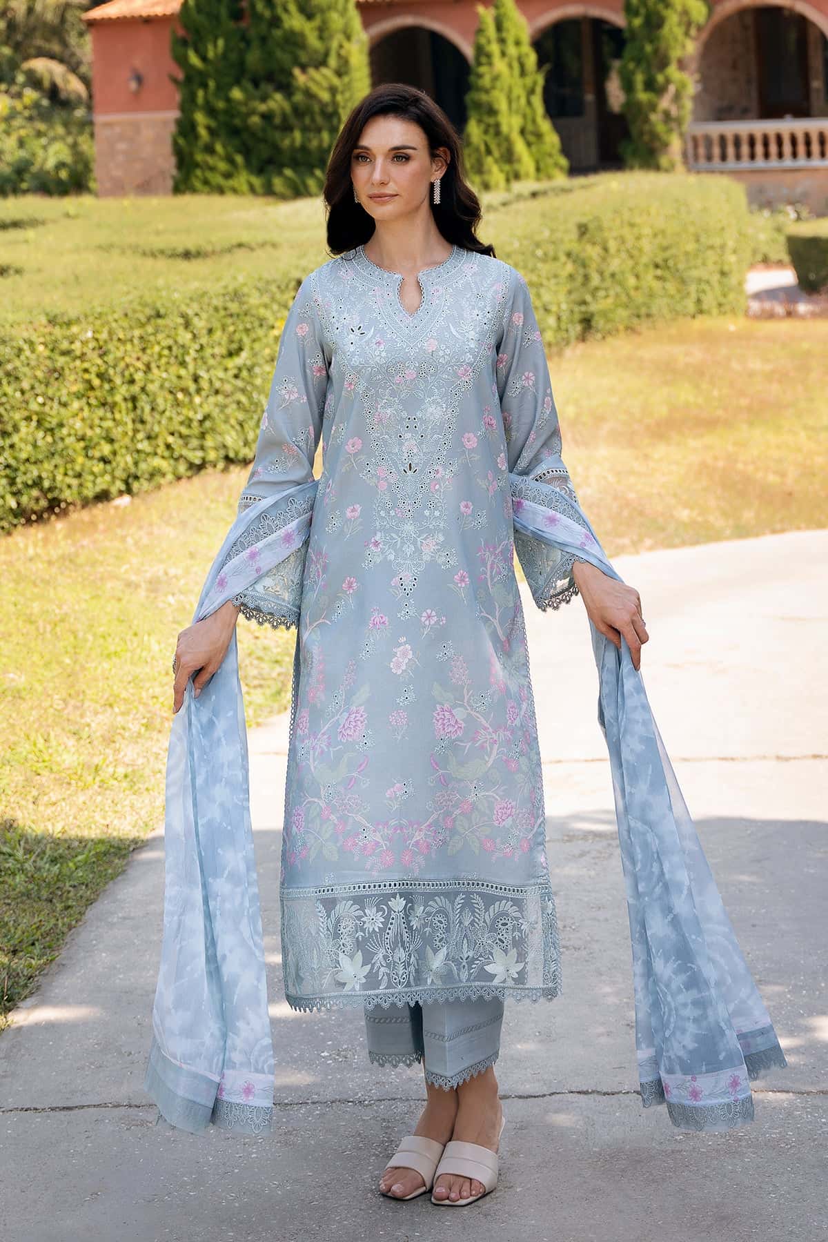 Afrozeh | Damask The Holiday Edit 25 | Maelis B XS Gray Lawn