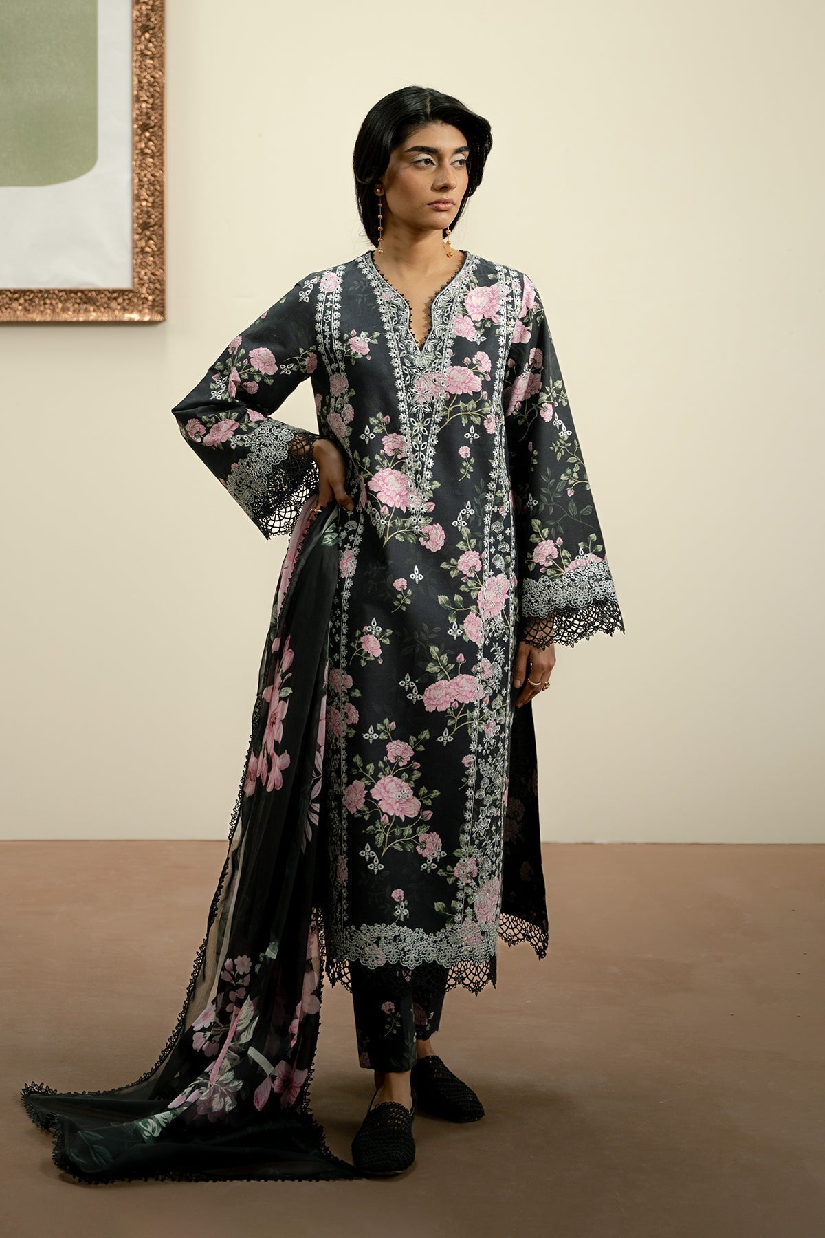 Ayzel | The Bare Minimum | ALYSSUM XS Black Lawn