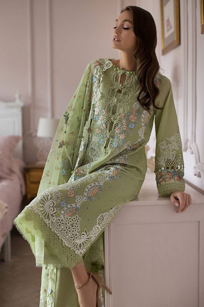 Sobia Nazir | Luxury Lawn 24 | DESIGN 4A - Pakistani Designer Dress - by Sobia Nazir | Type: Luxury - 100% Original at Saira Sultan