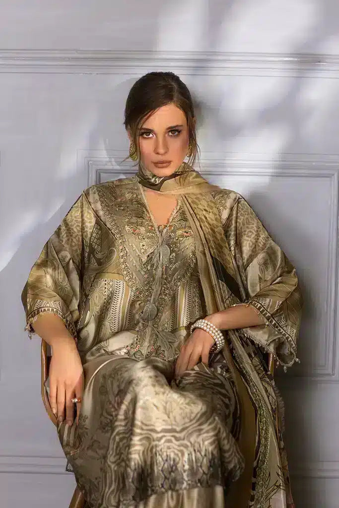 Sobia Nazir | Silk Collection 23 | 07 - Pakistani Designer Dress - by Sobia Nazir | Type: Luxury - 100% Original at Saira Sultan
