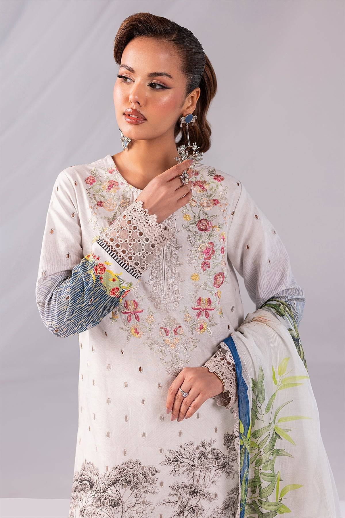 Imrozia Premium | Noor 25 | SP-56 ZAREEFA - Pakistani Designer Dress - by Imrozia Premium | Type: Ladies Clothes - 100% Original at Saira Sultan